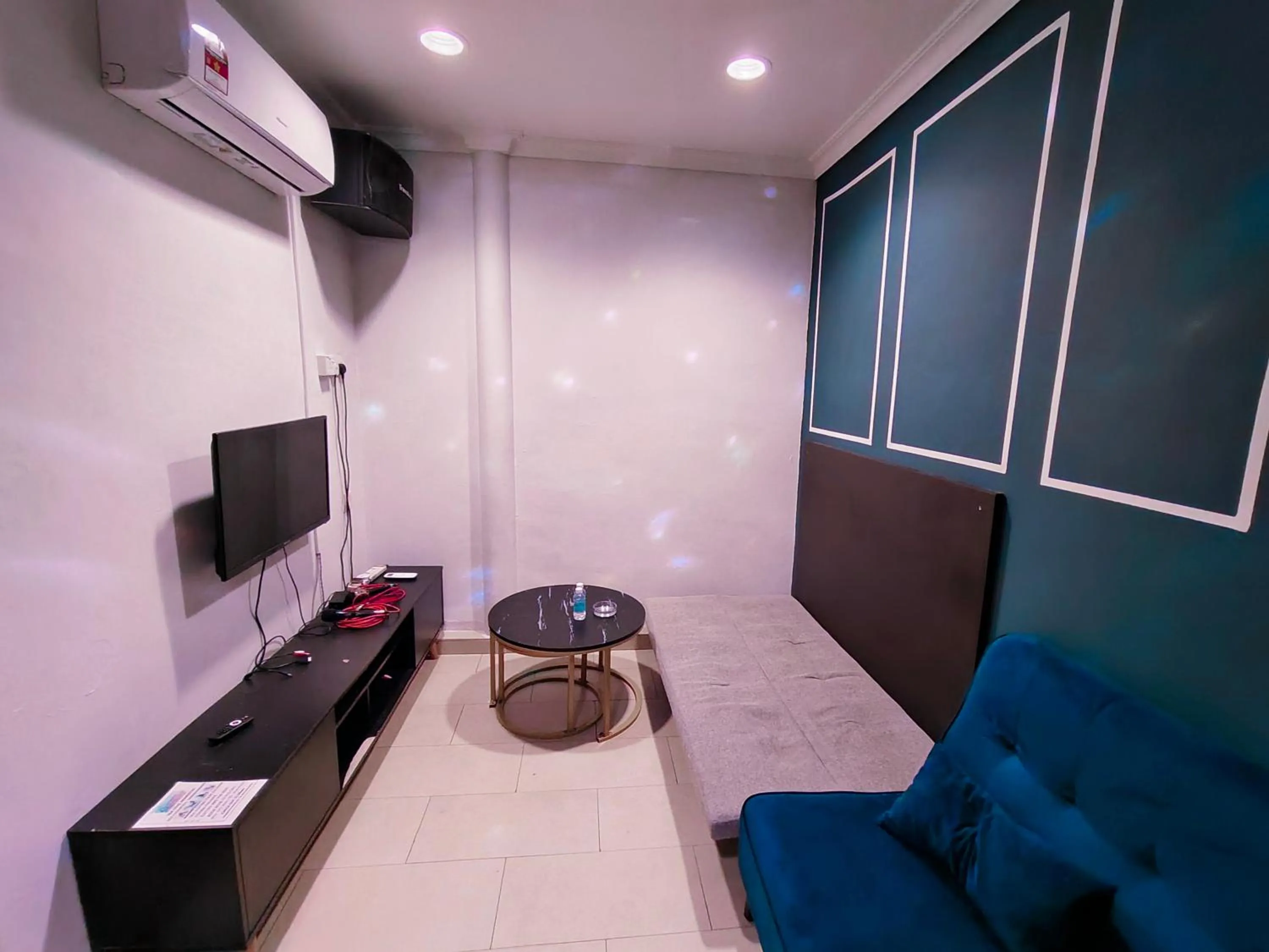 Karaoke in Sea Love Homestay Pulau Ketam