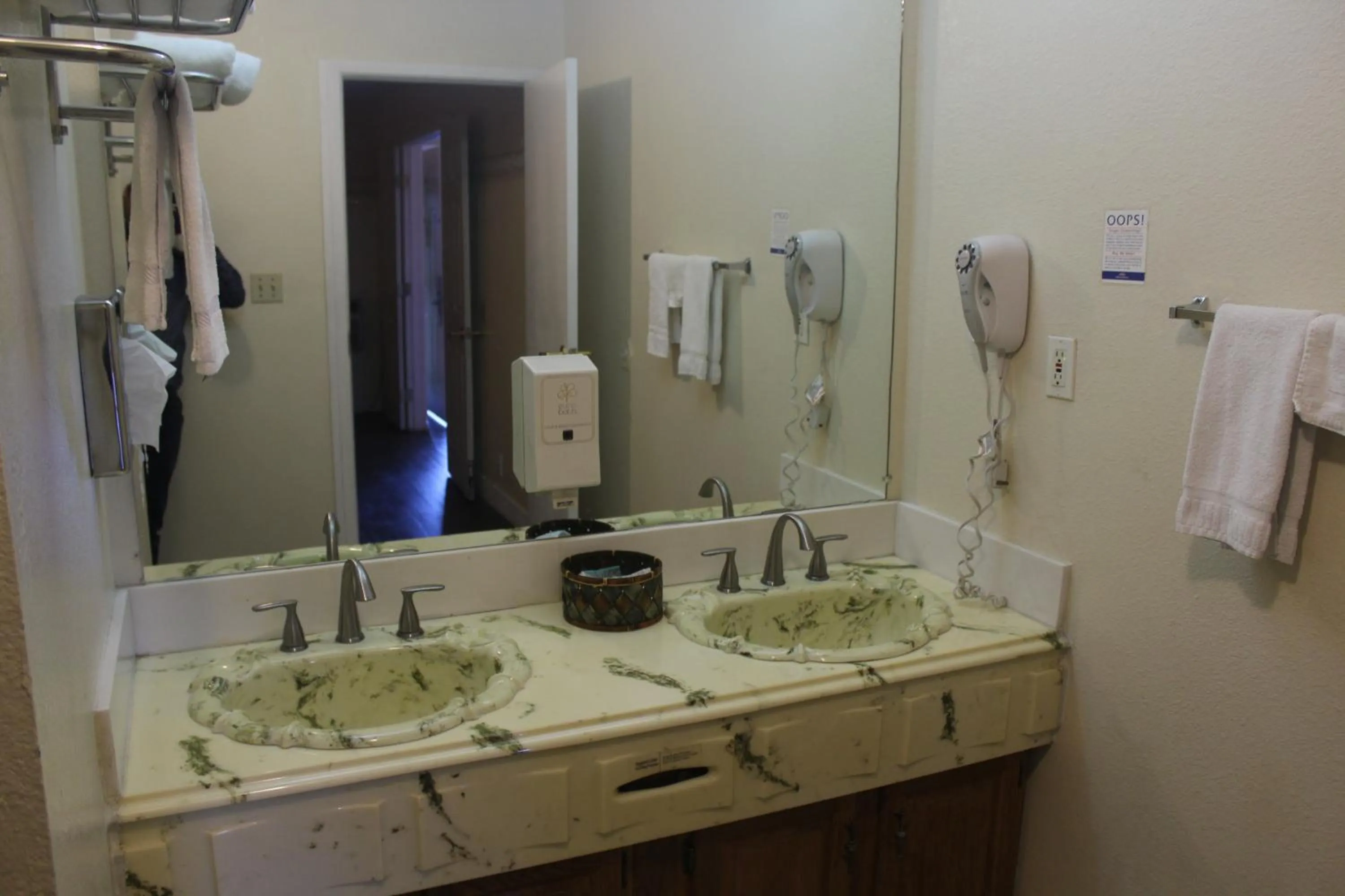 Shalimar Hotel of Las Vegas