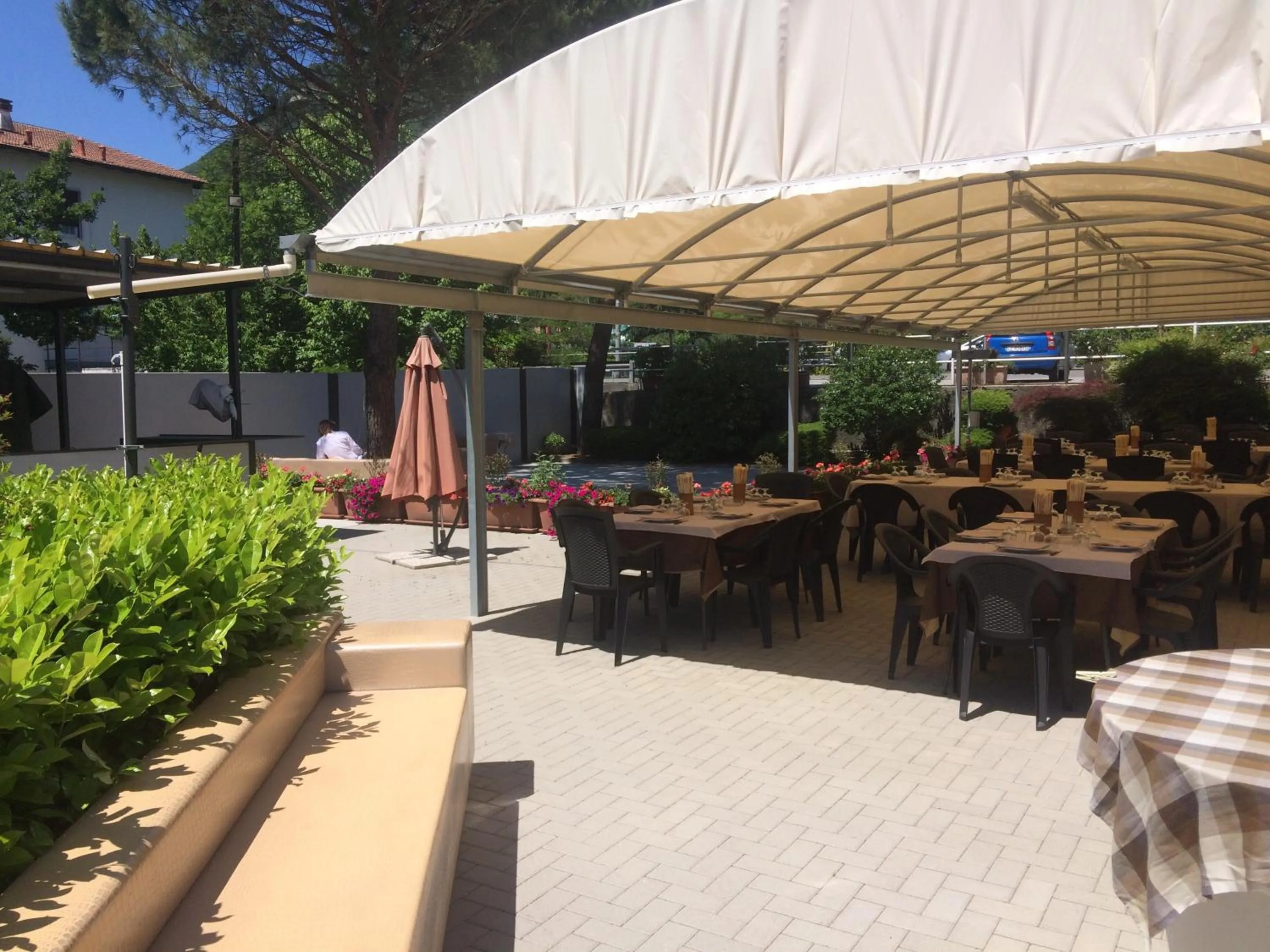 Restaurant/places to eat in Albergo Cristallo