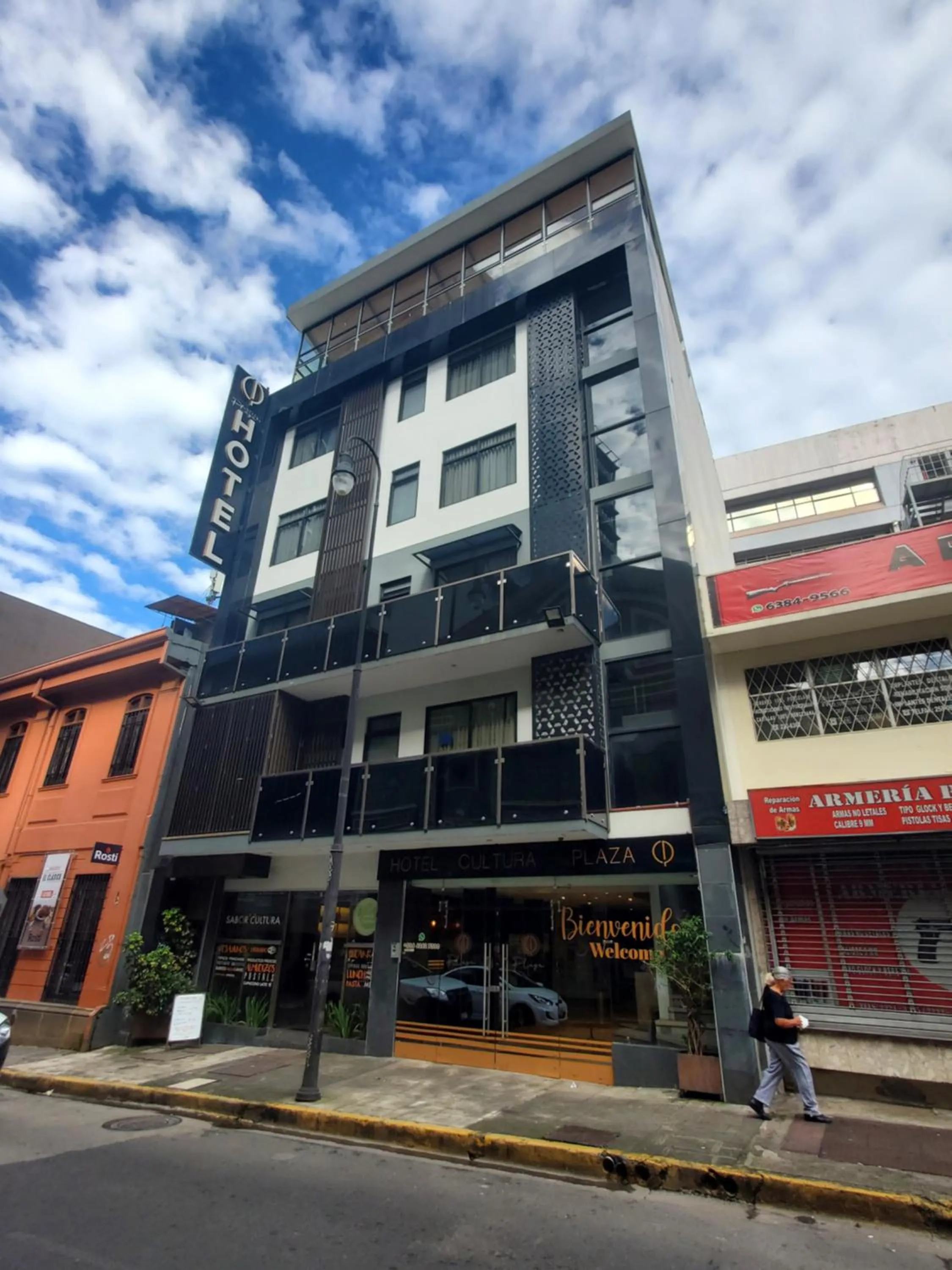 Property building in Hotel Cultura Plaza