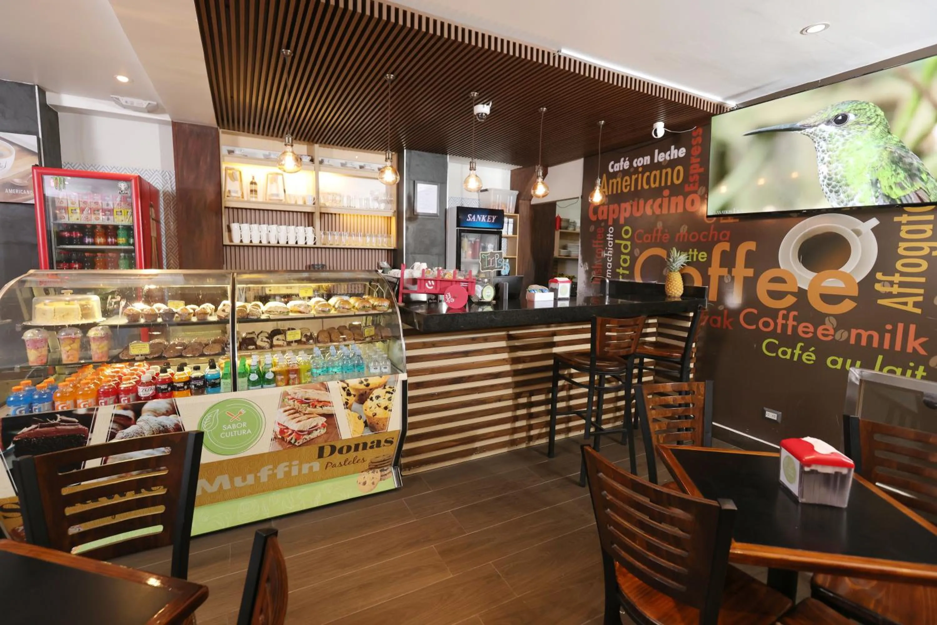 Restaurant/places to eat in Hotel Cultura Plaza