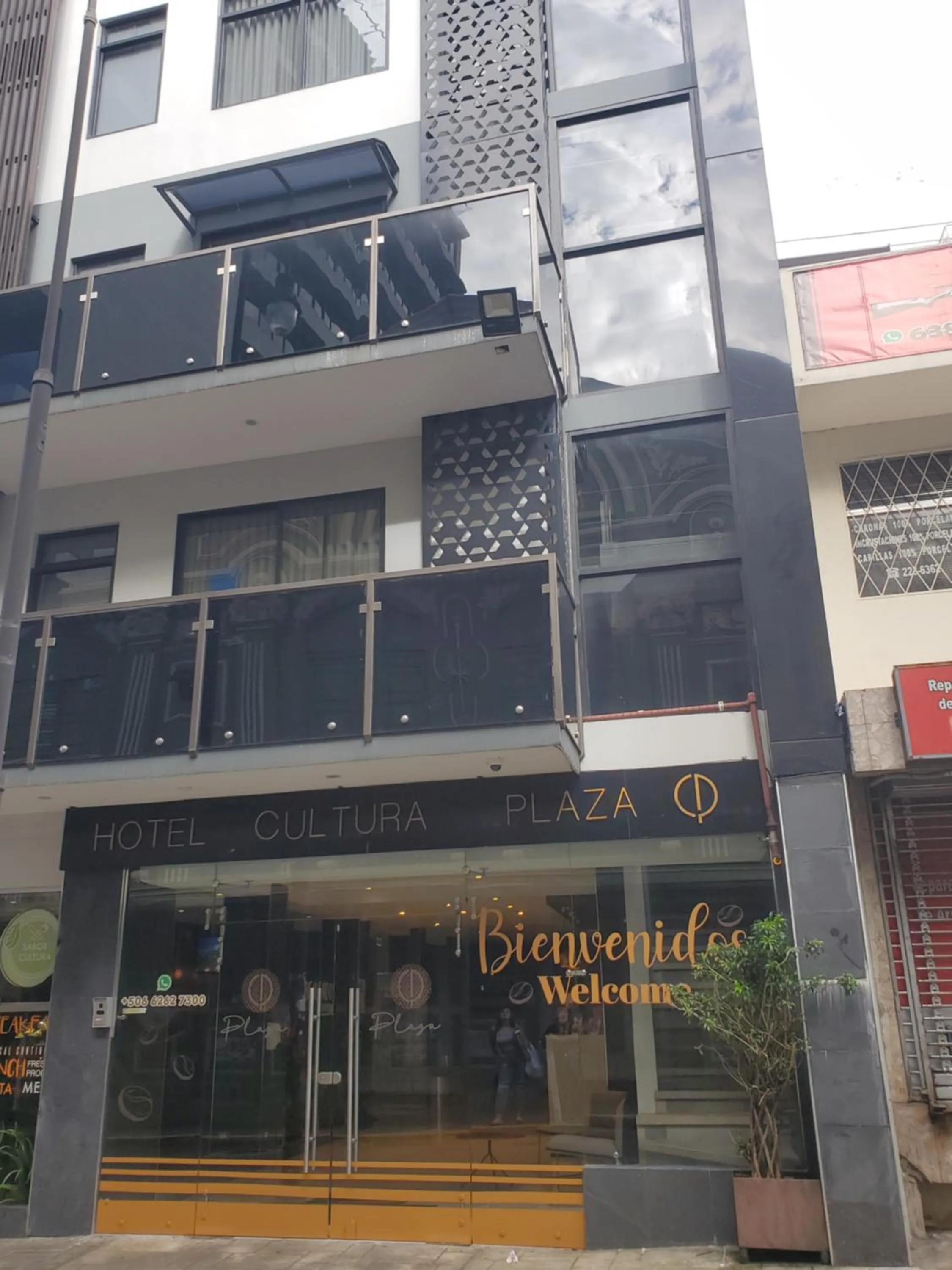 Property building in Hotel Cultura Plaza