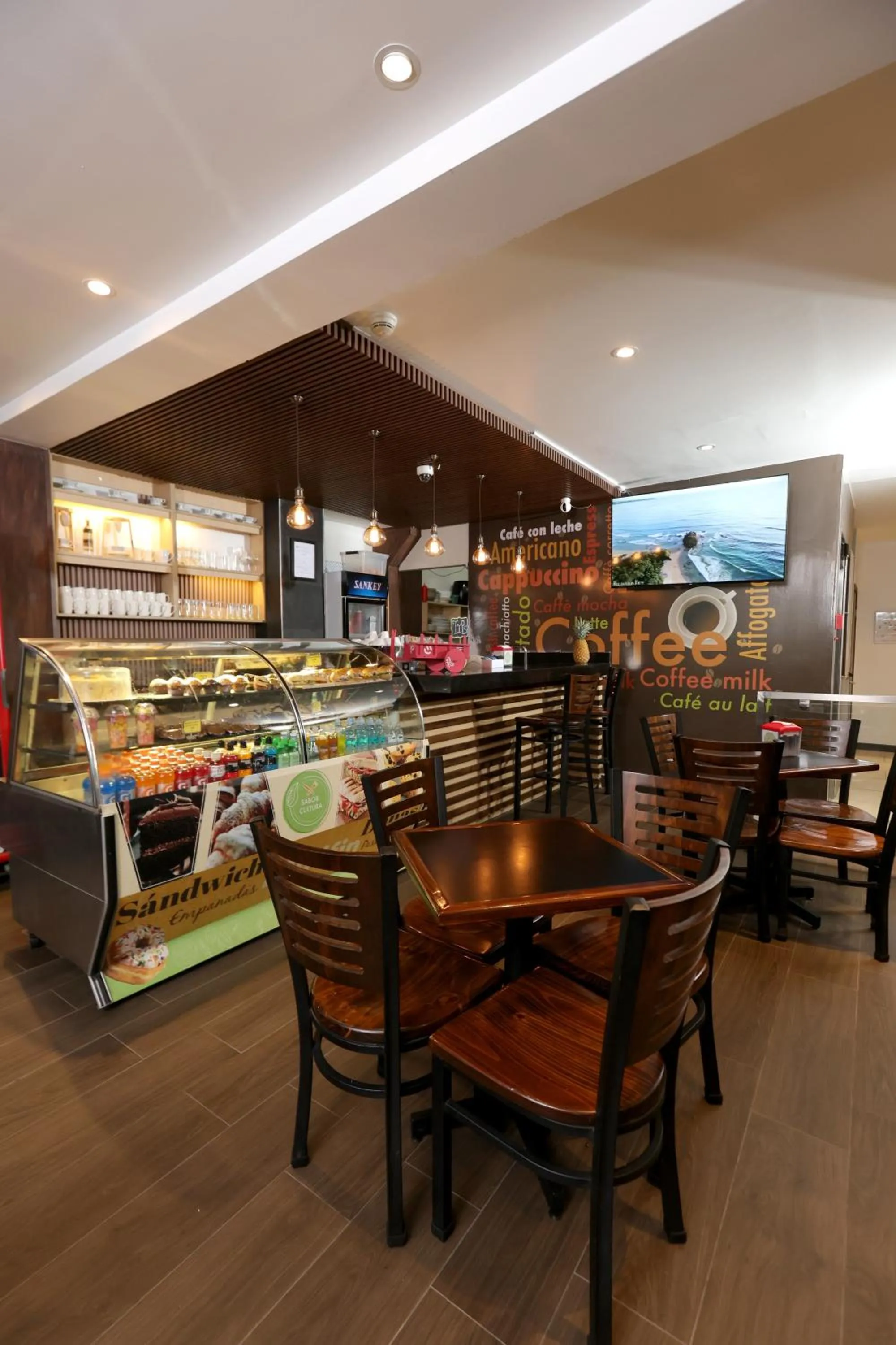 Food and drinks in Hotel Cultura Plaza