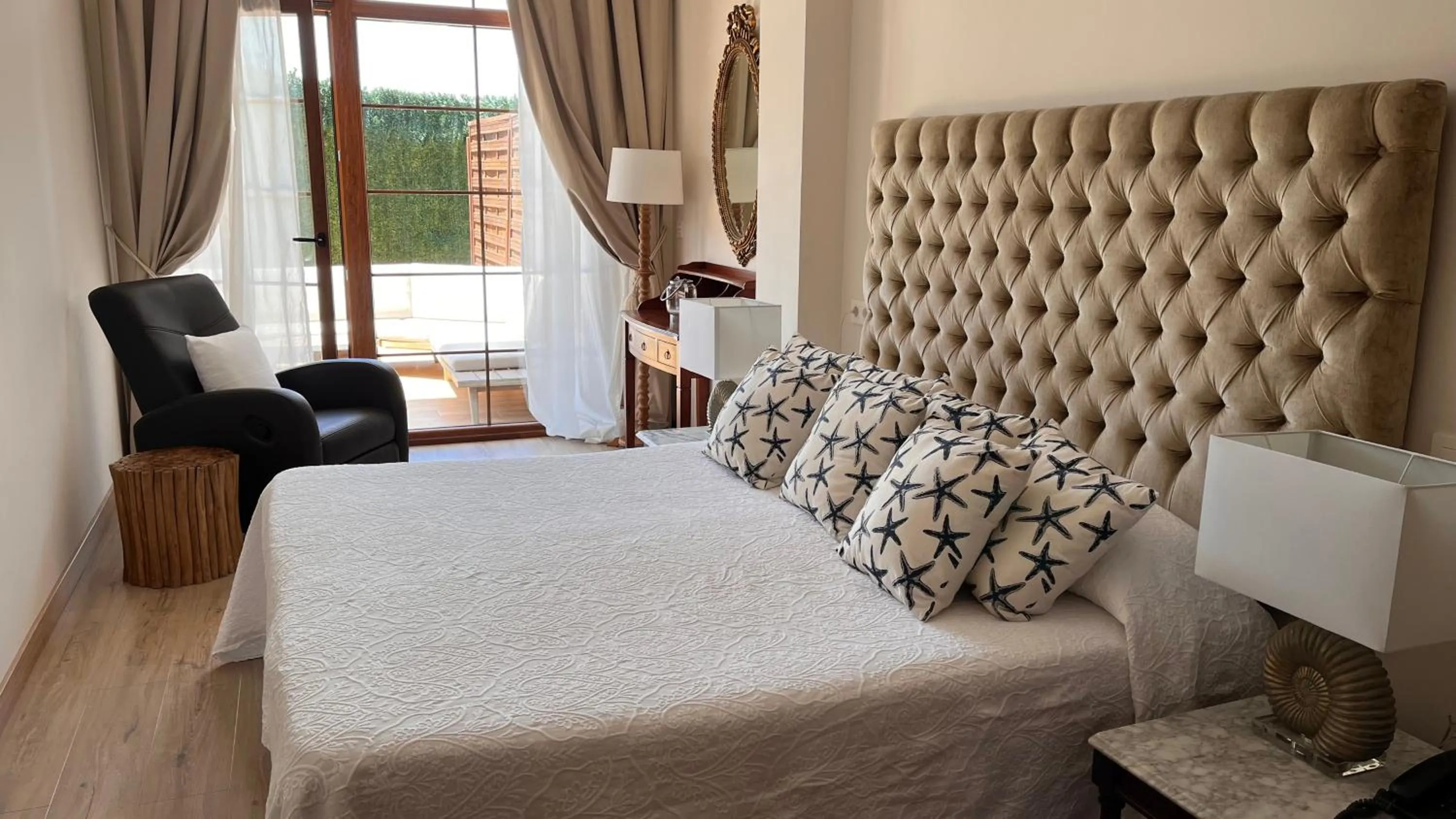 Photo of the whole room, Bed in Hotel Rural Playa de Aguilar