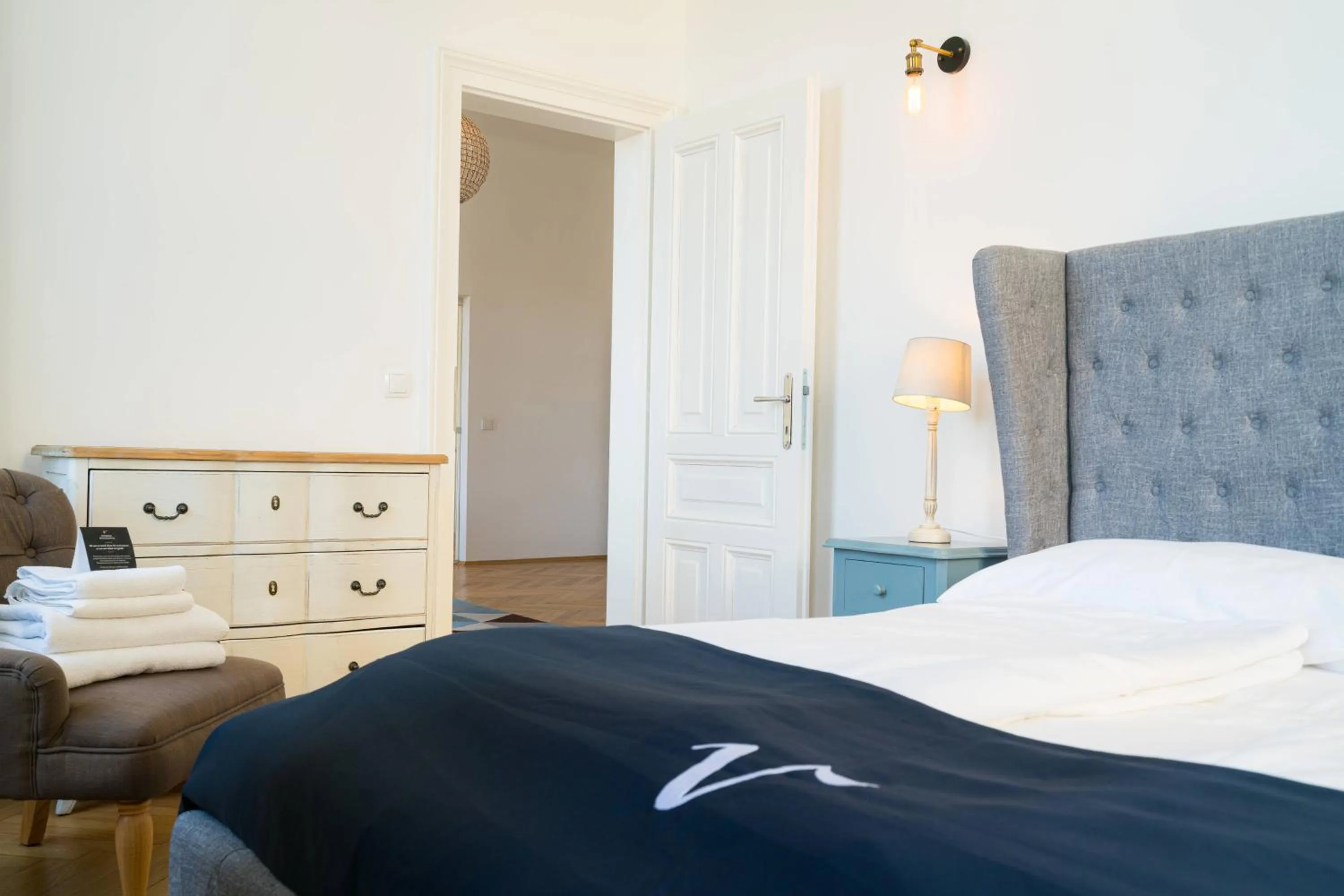 Bed in Vienna Residence, Naschmarkt - Museumsquartier