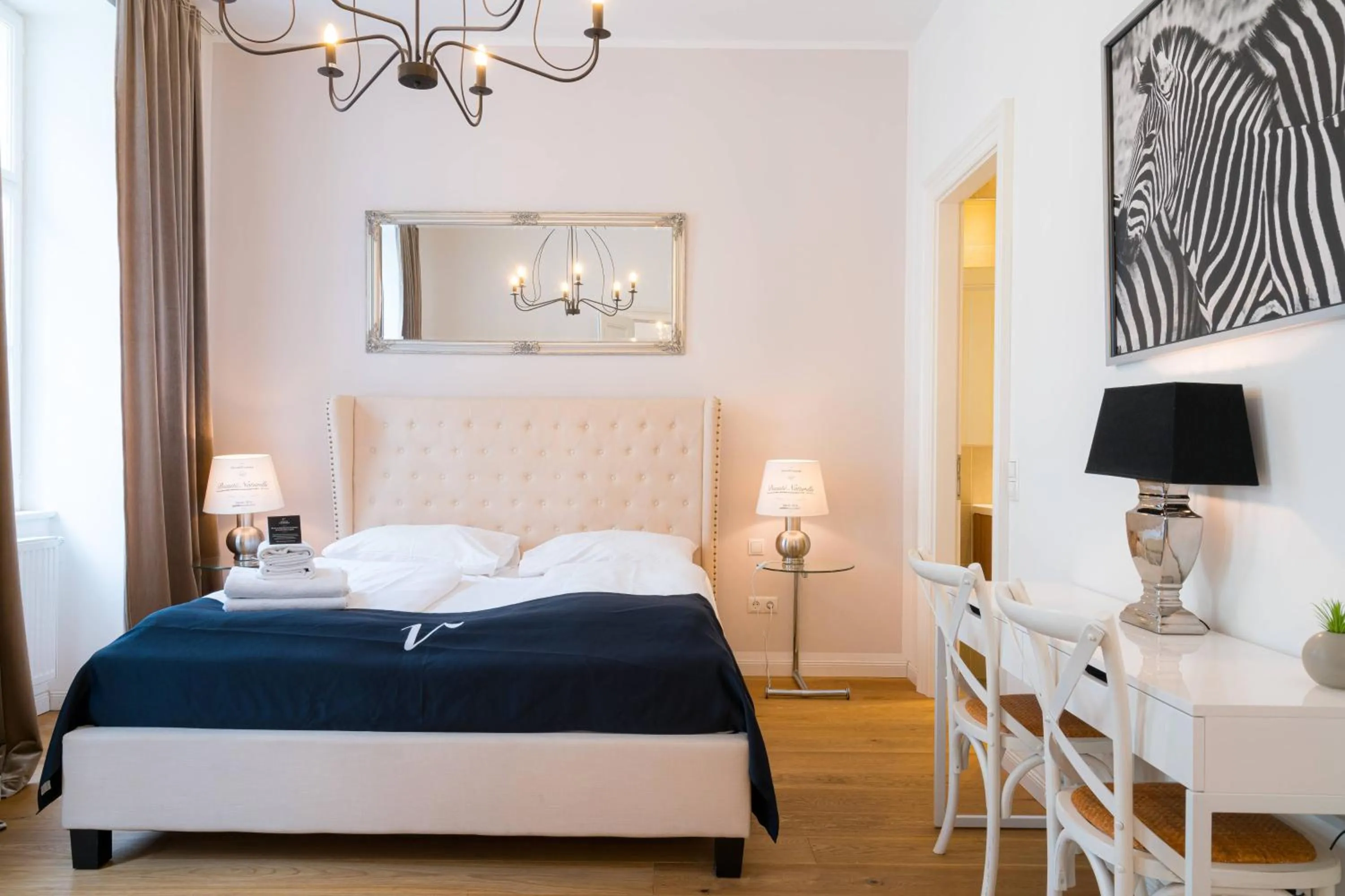 Bed in Vienna Residence, Naschmarkt - Museumsquartier