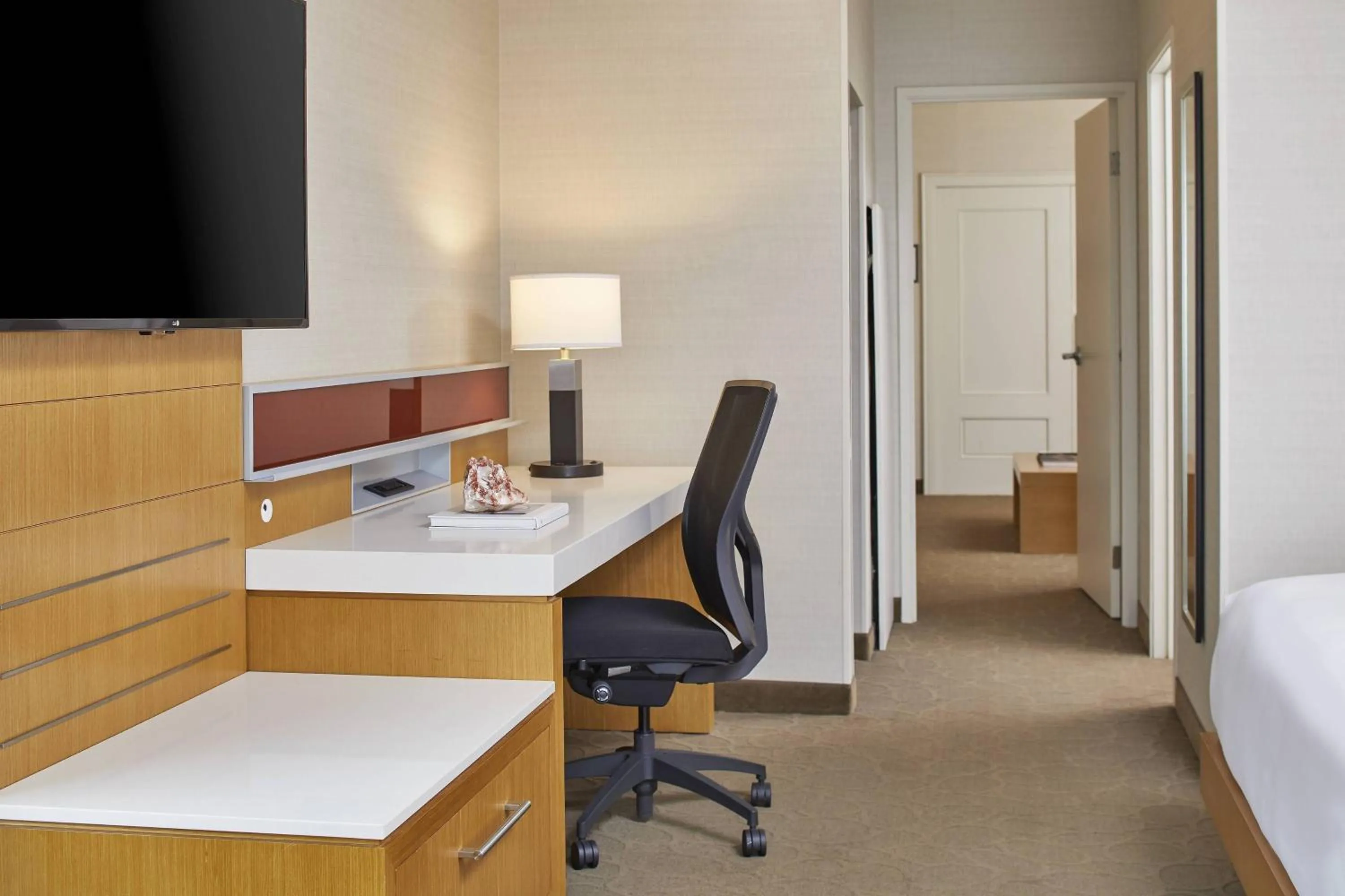 Bedroom, Bed in Renaissance Chicago Glenview Suites Hotel