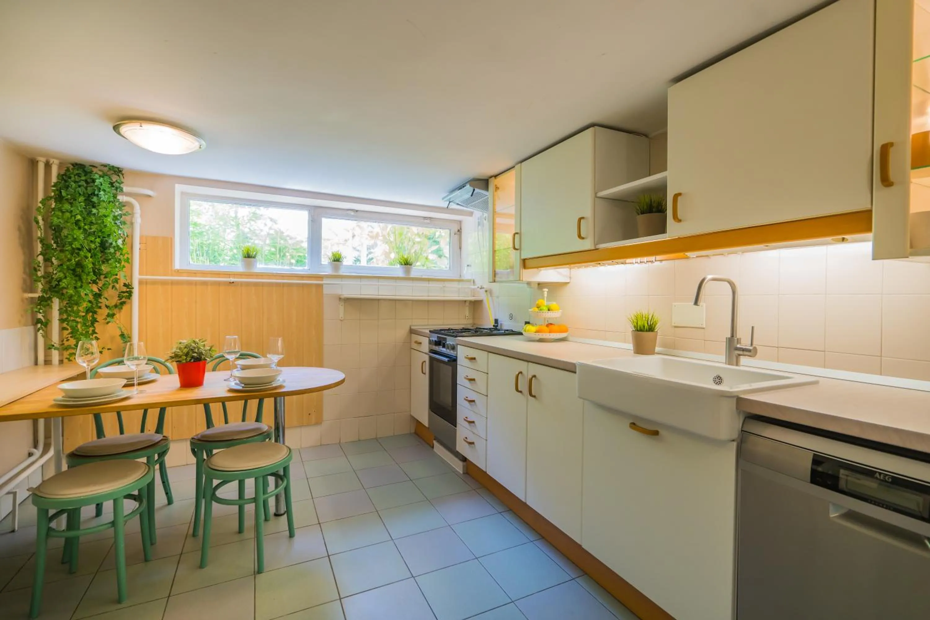 Kitchen or kitchenette in Villa Mária Vendégház