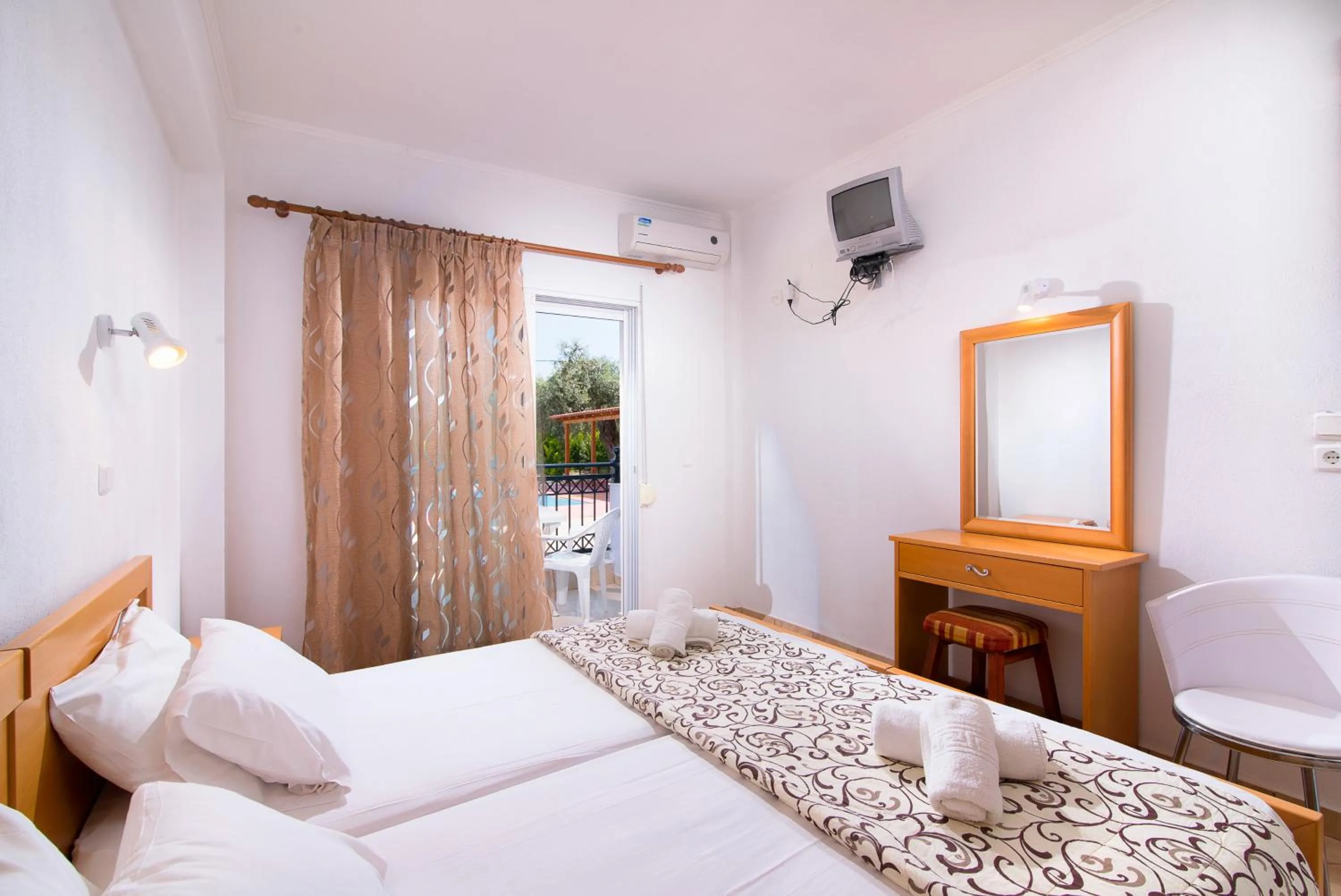 Bedroom, Bed in Villa Platanos