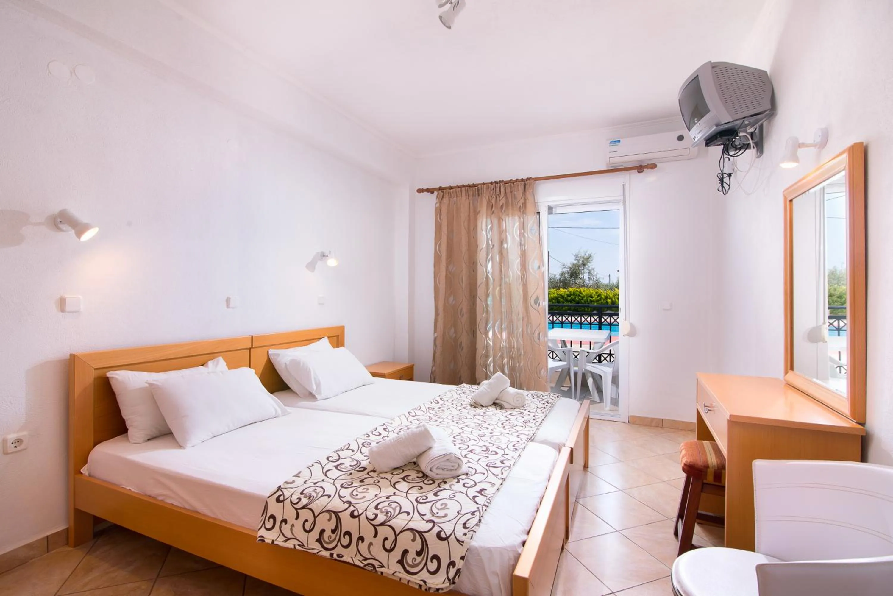 Bedroom, Bed in Villa Platanos