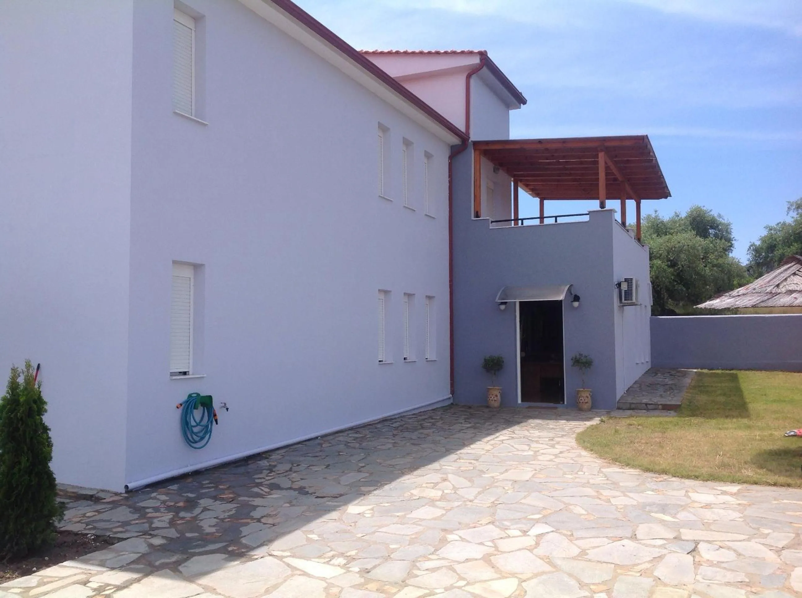 Property building in Villa Platanos