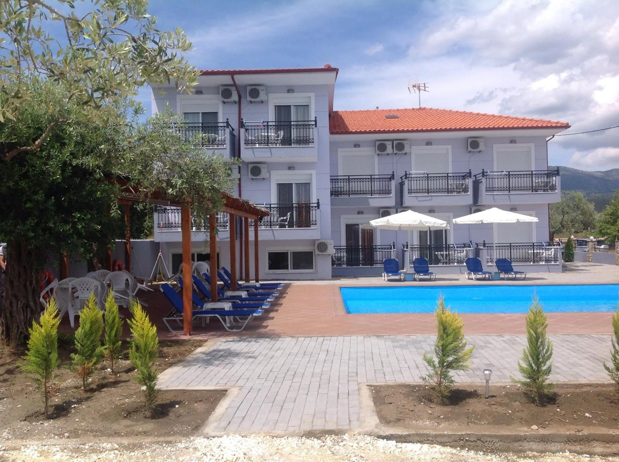 Property building in Villa Platanos