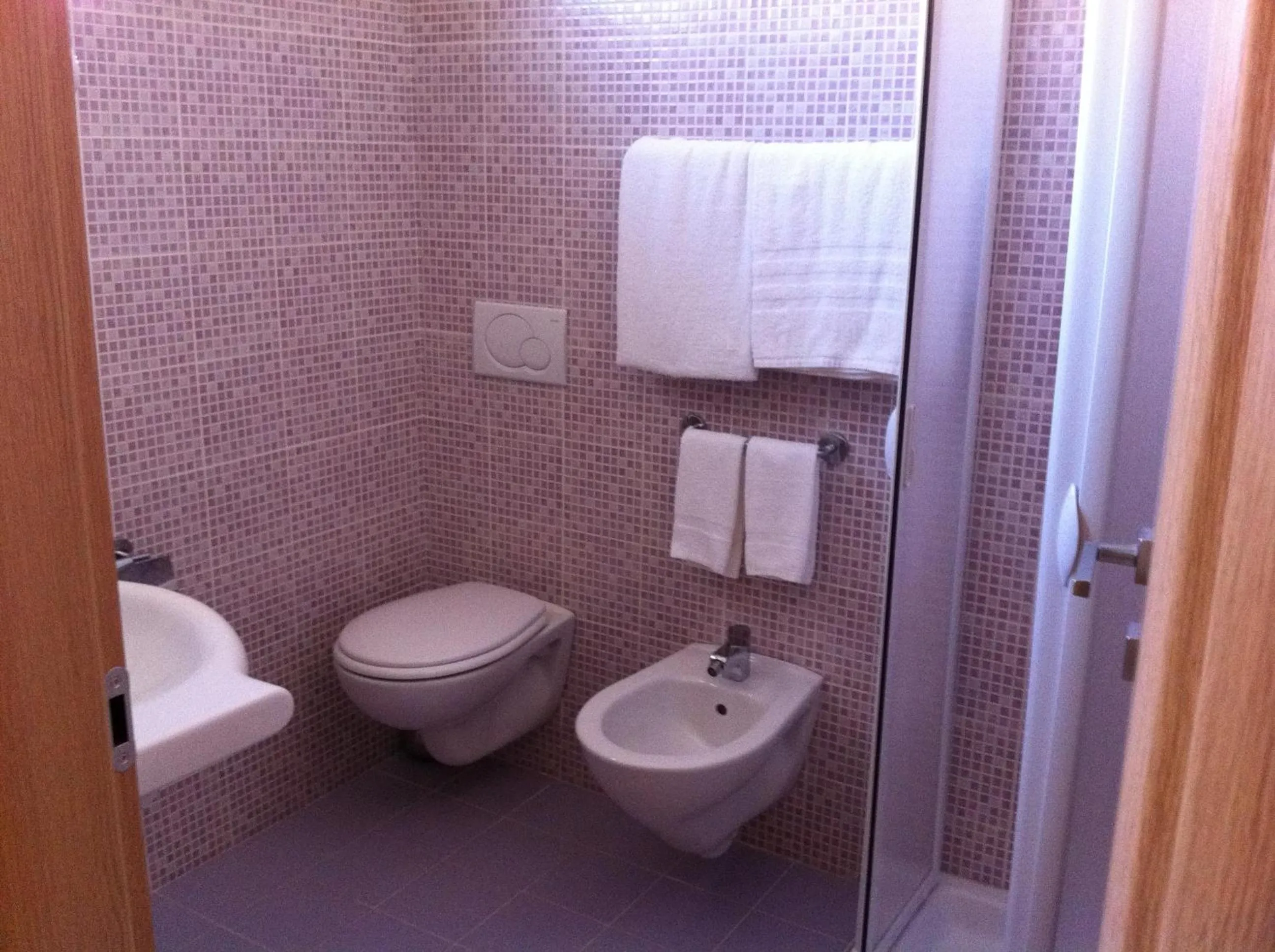 Shower in Hotel Giardino