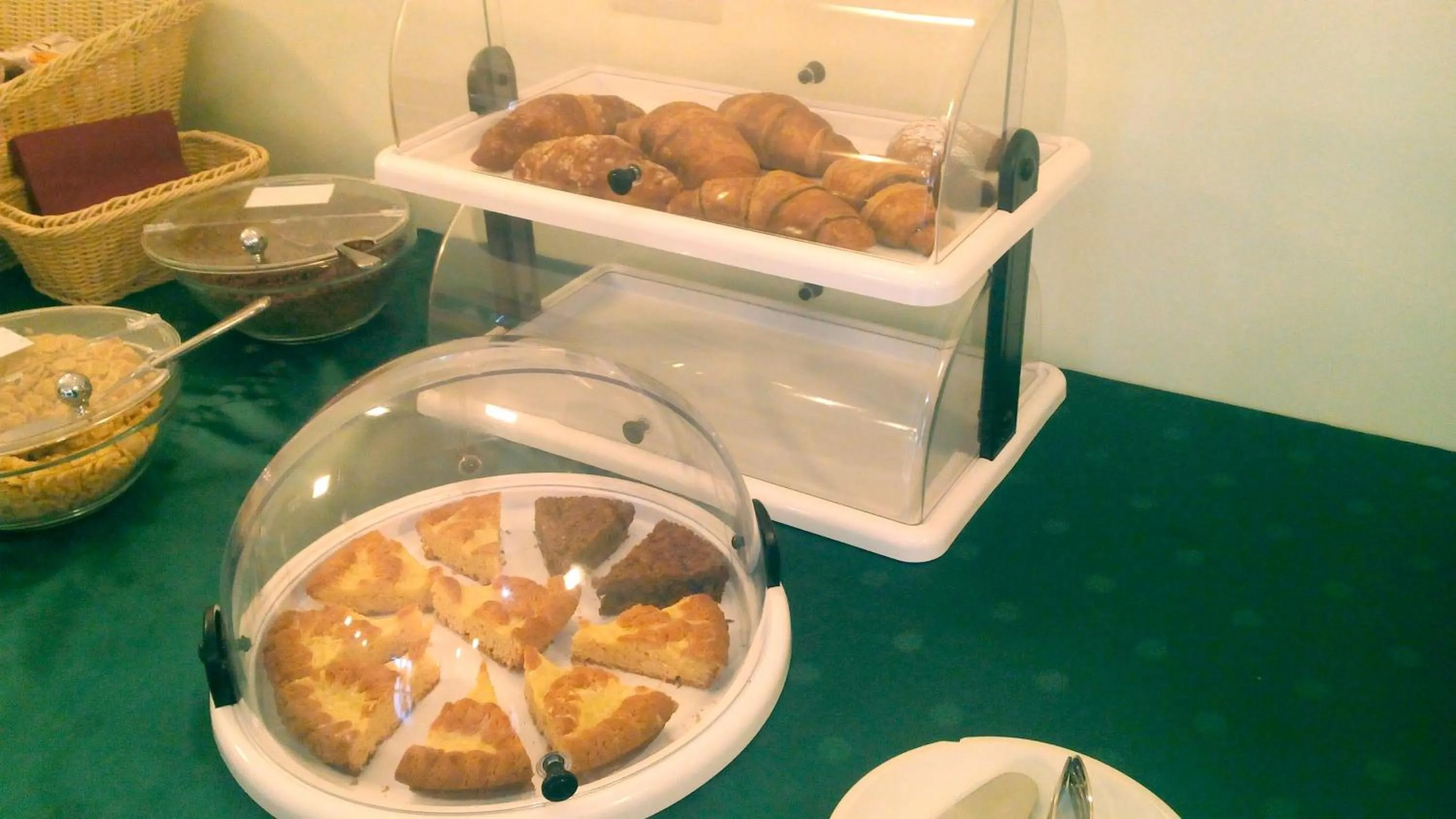 Restaurant/places to eat in Hotel Giardino