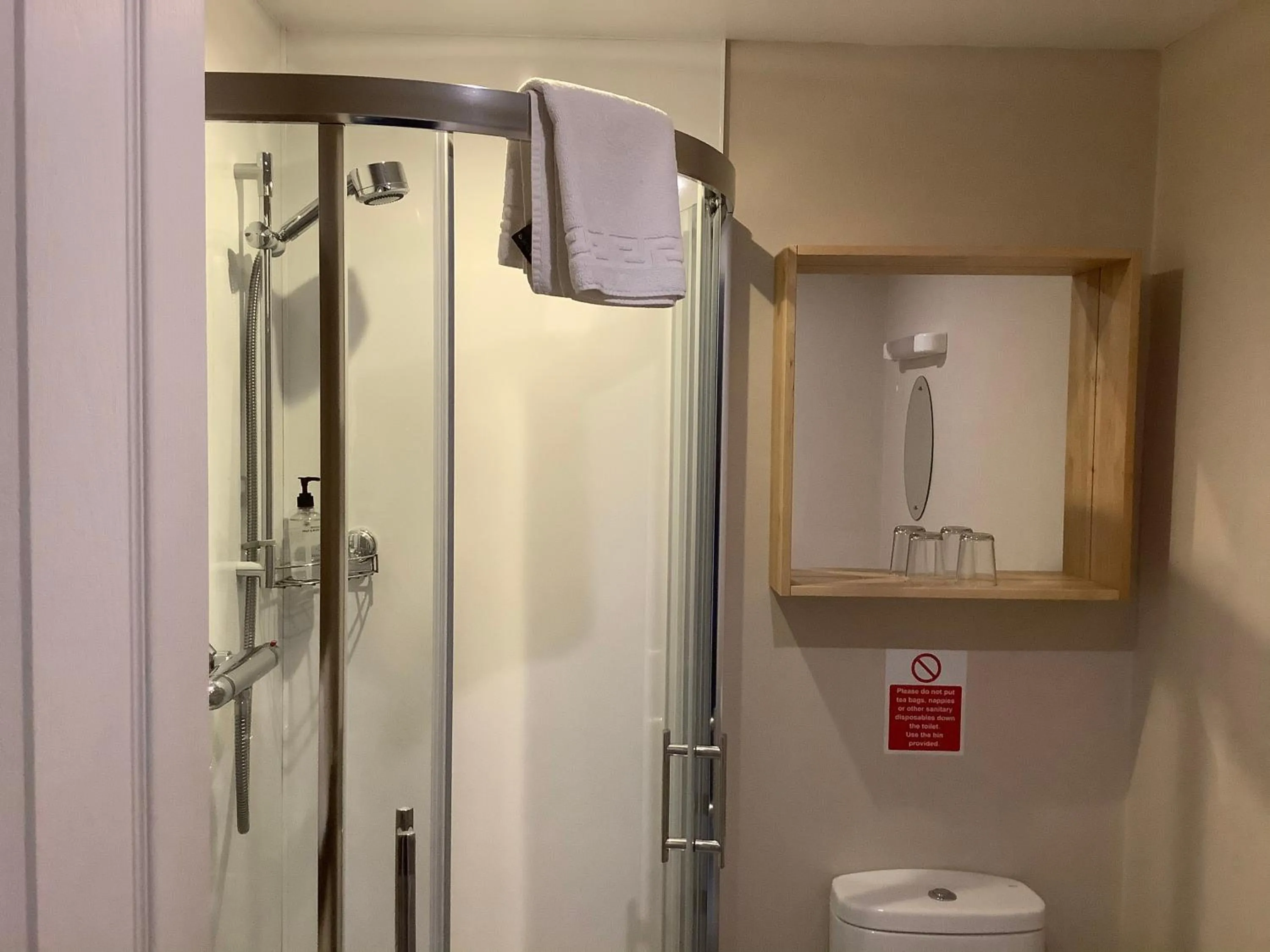 Bathroom in Struan House B&B