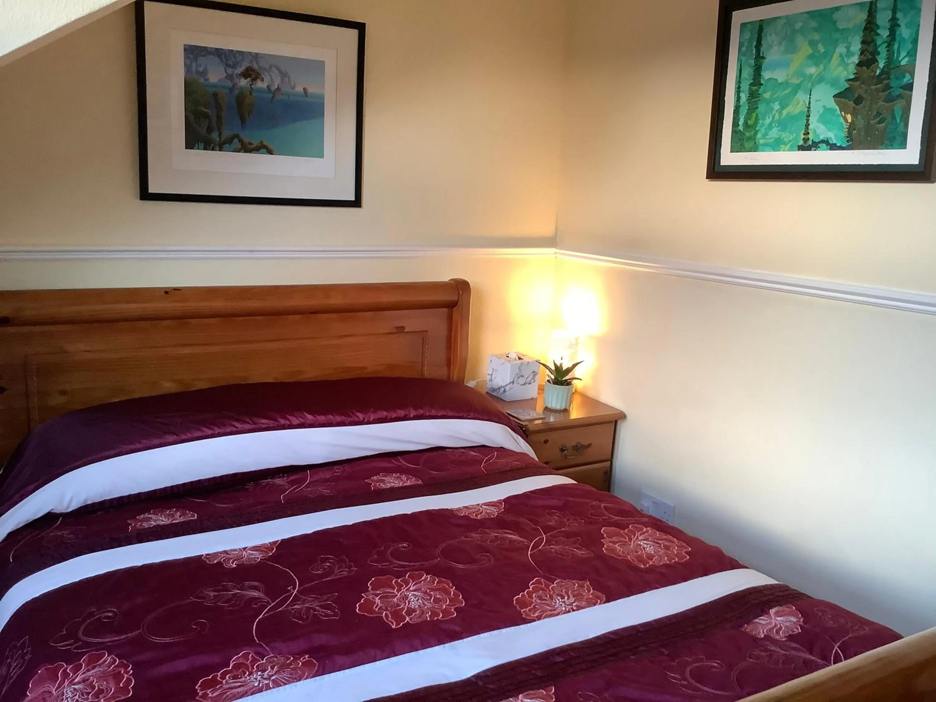 Bedroom, Bed in Struan House B&B