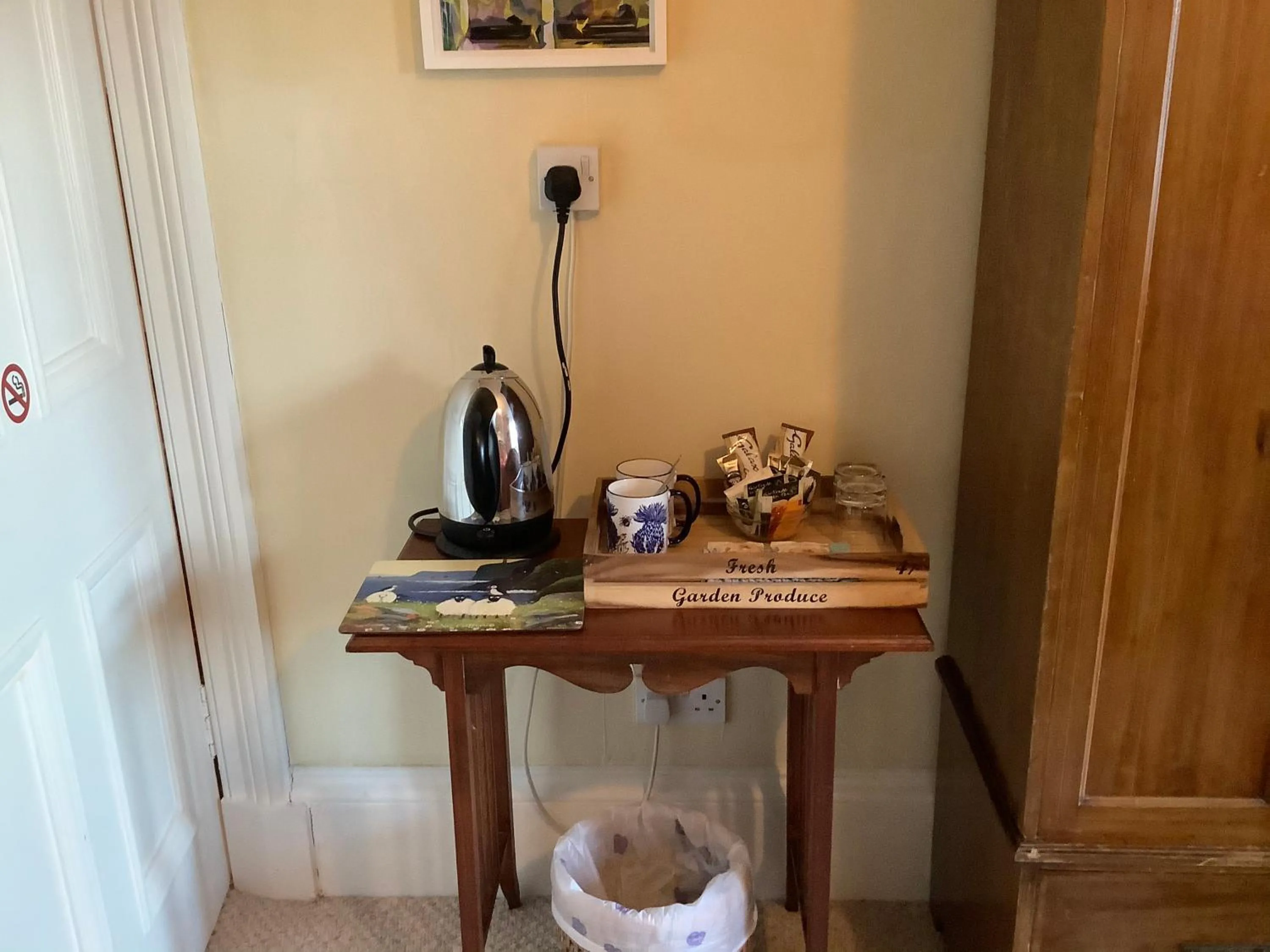 Coffee/tea facilities in Struan House B&B