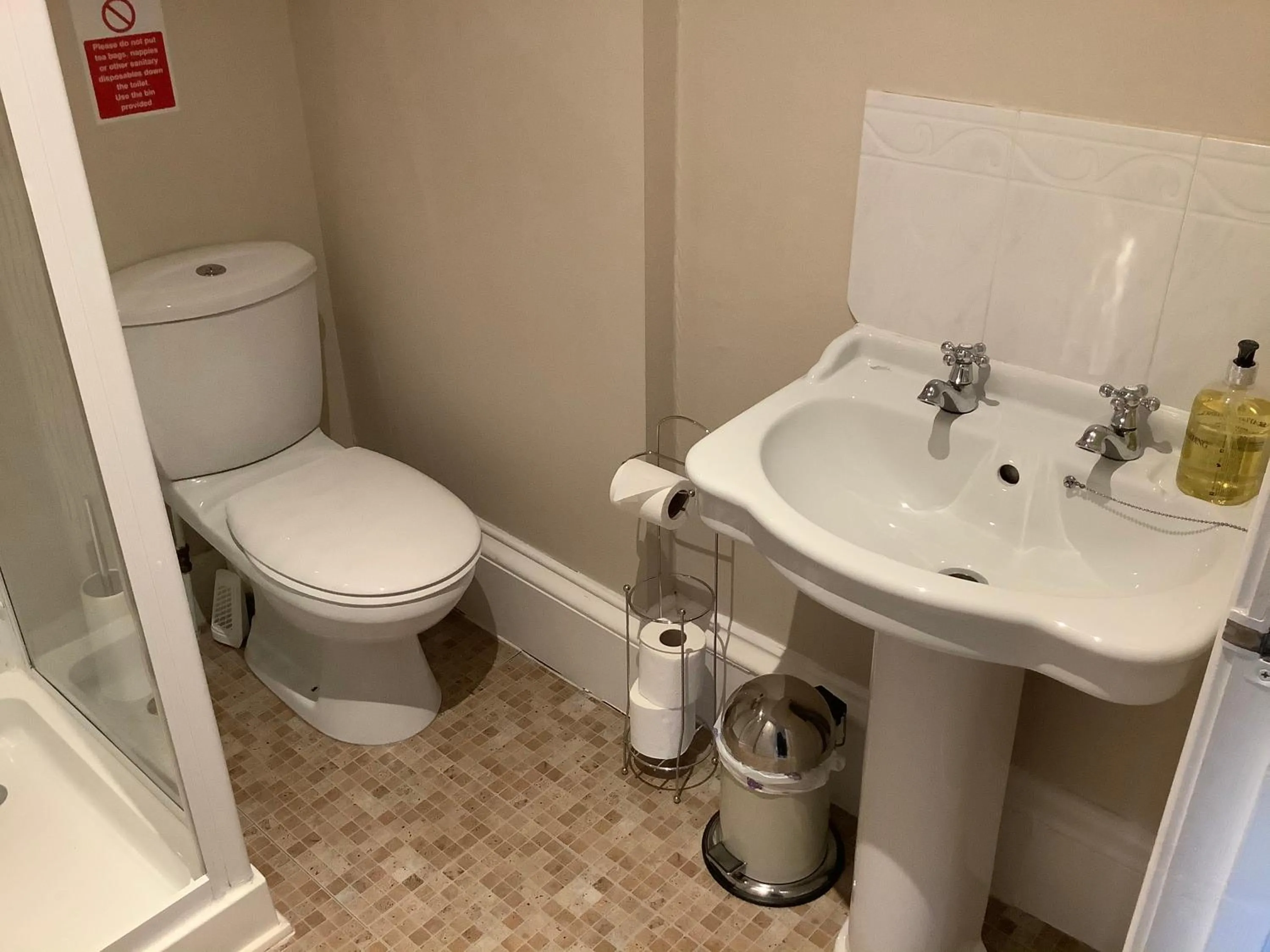 Bathroom in Struan House B&B