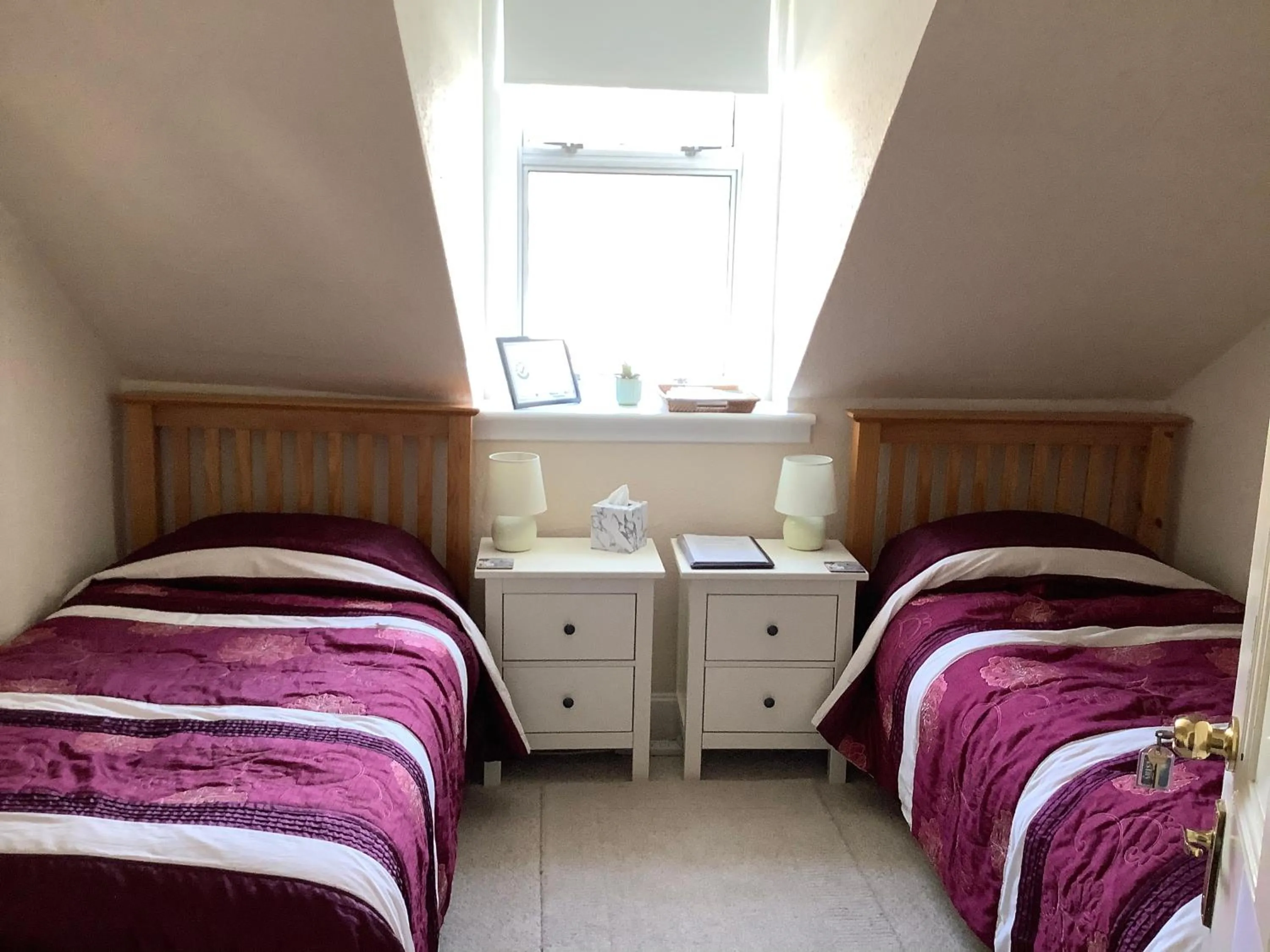 Bedroom, Bed in Struan House B&B