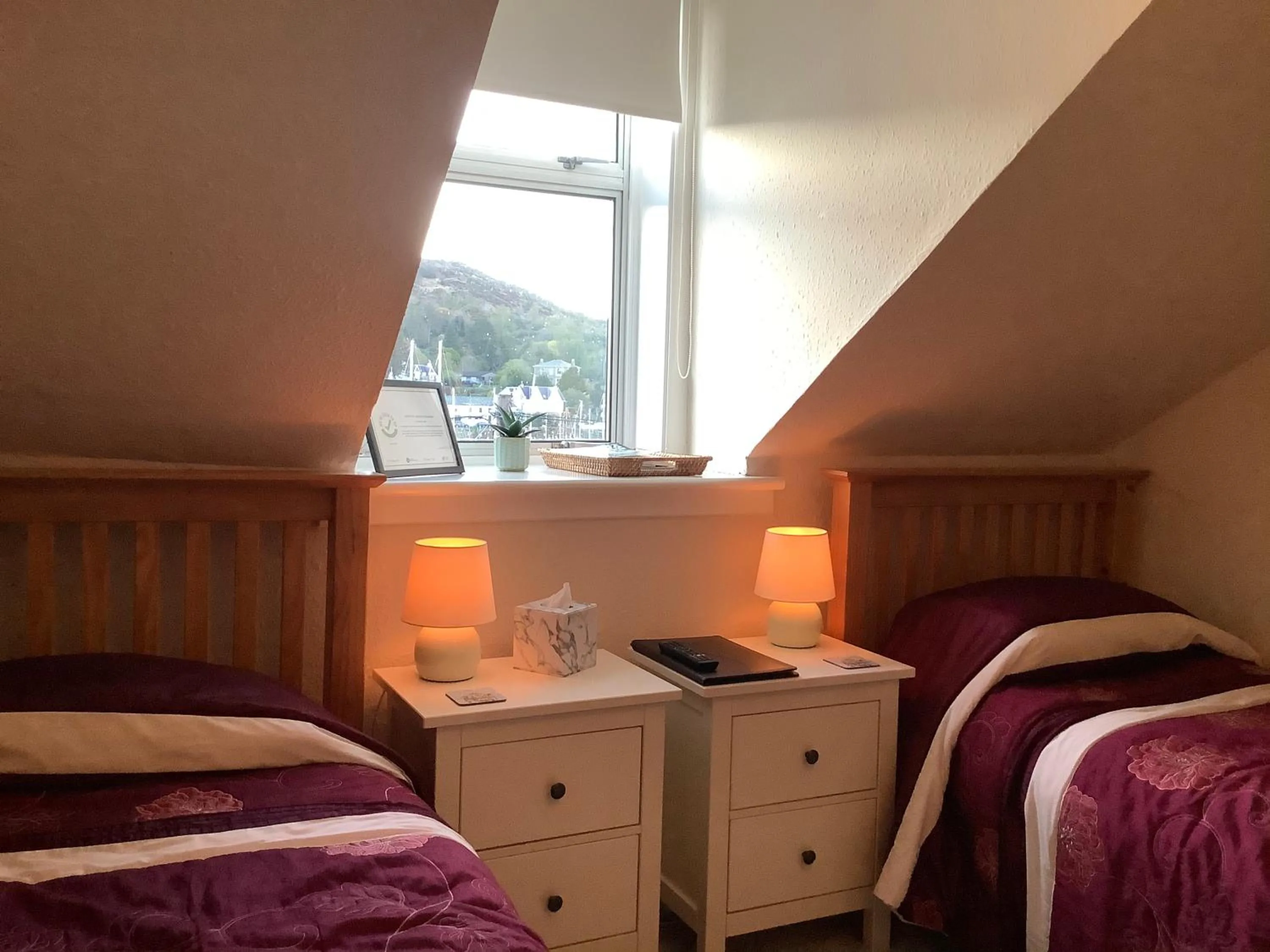 Bedroom, Bed in Struan House B&B