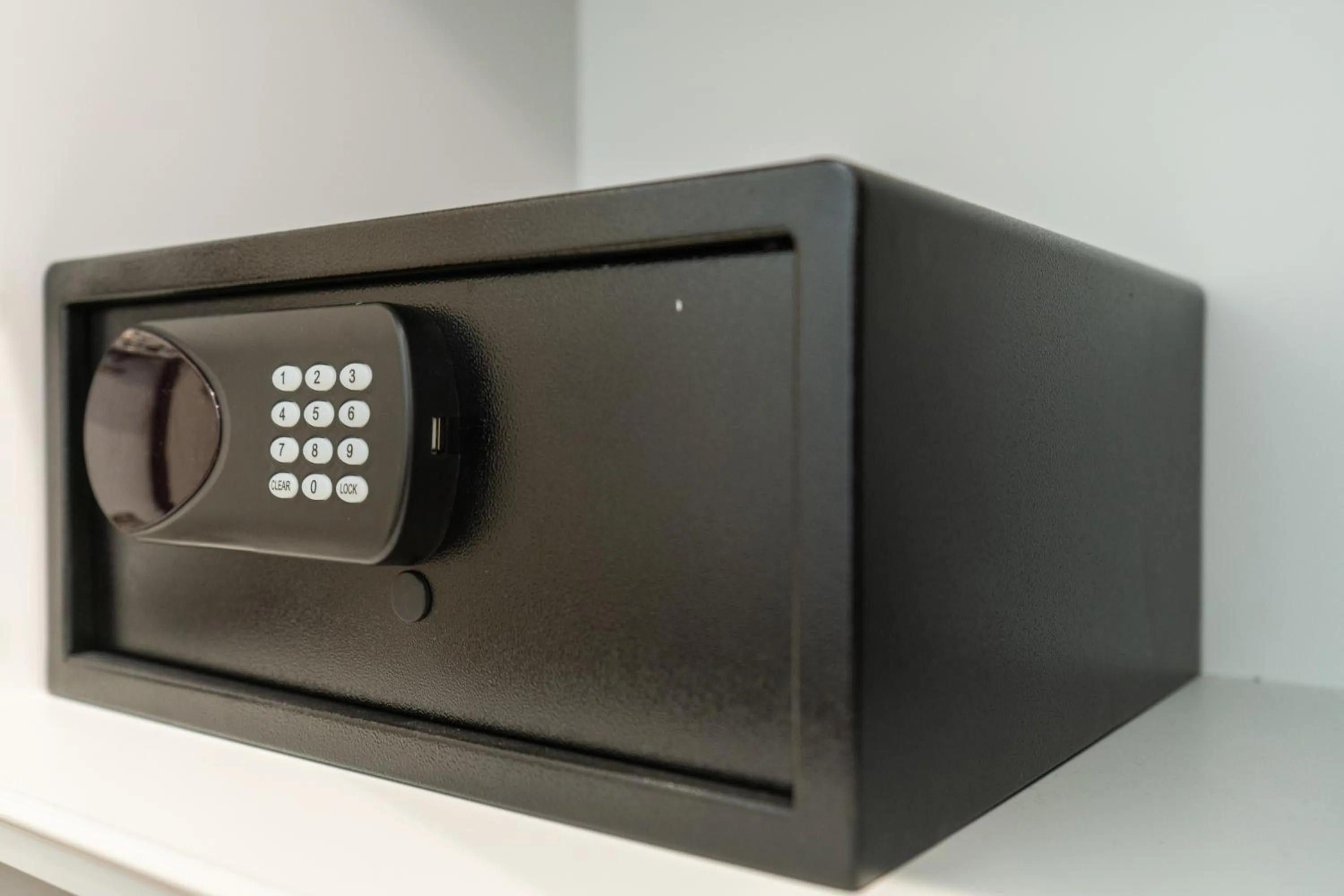 safe in INA HOUSE Nijojo