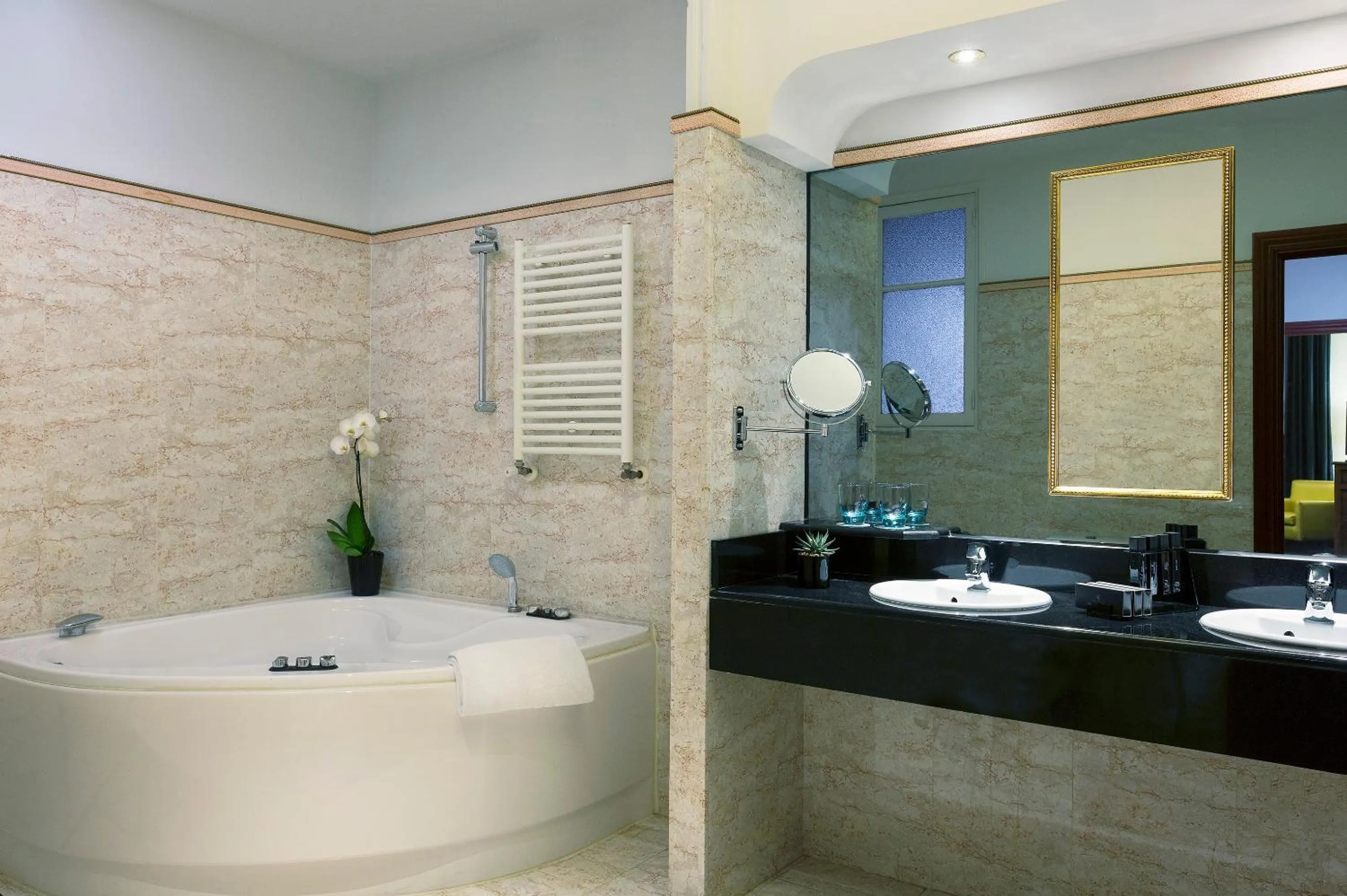 Bathroom in Meliá Paris Champs Elysées