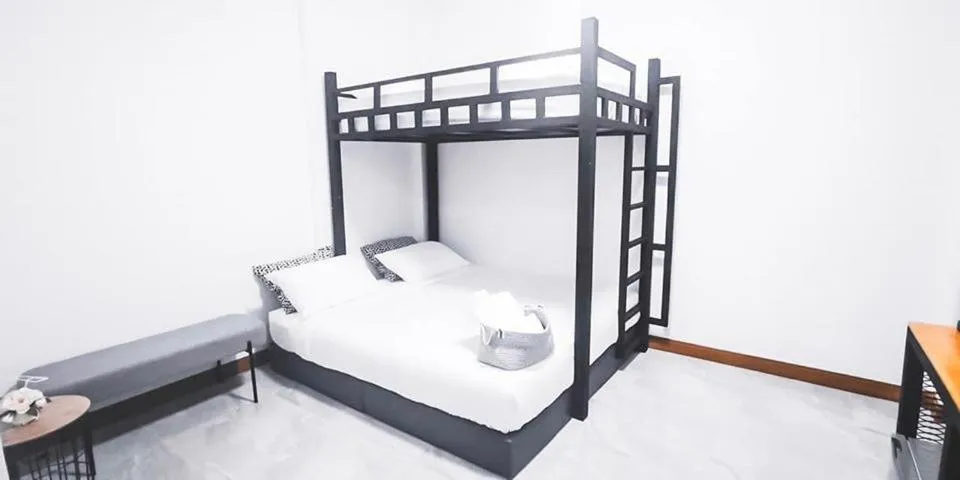 bunk bed, Bed in CoZyHouseChiangrai