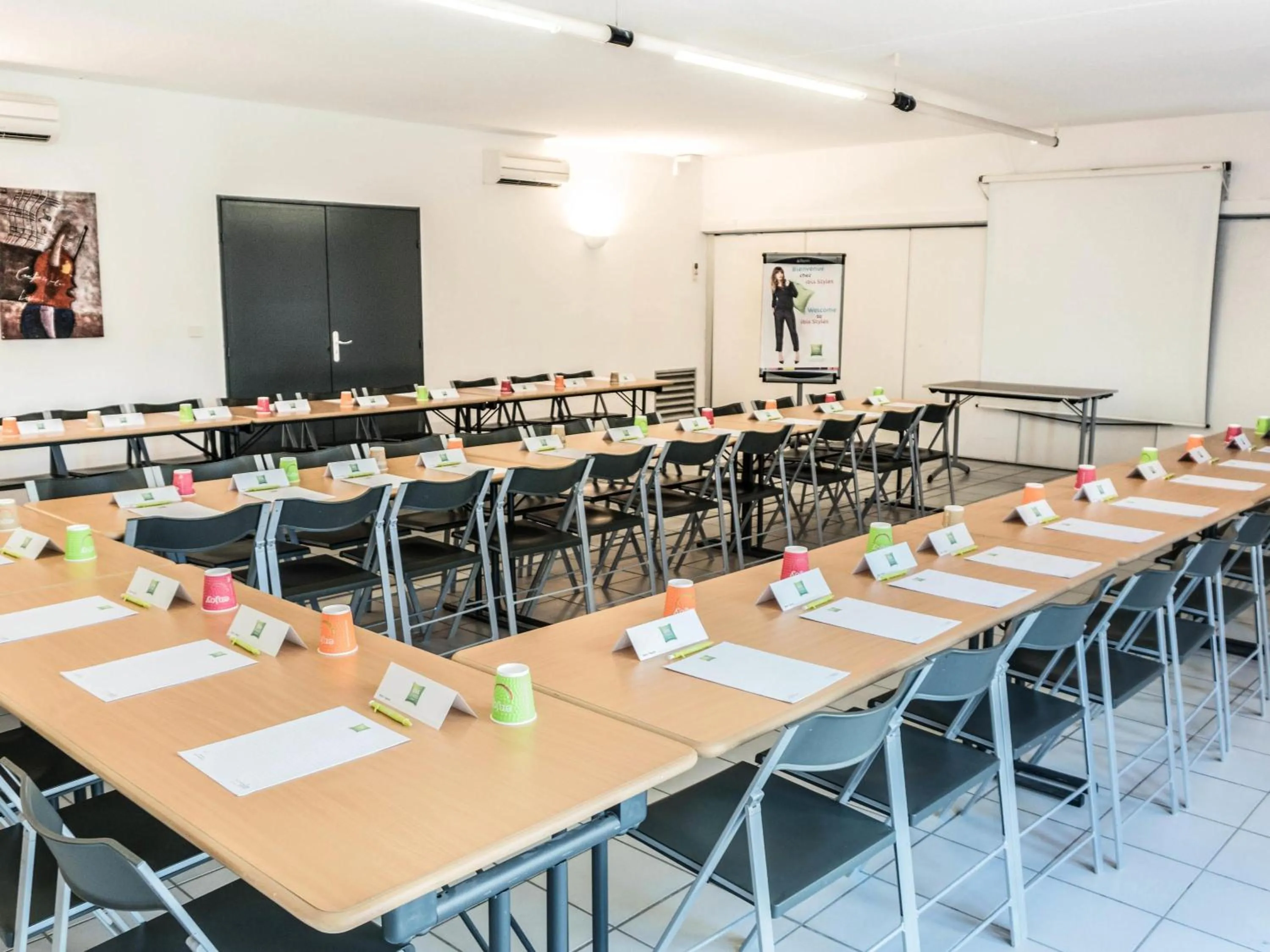 Meeting/conference room in ibis Styles Perpignan Canet En Roussillon
