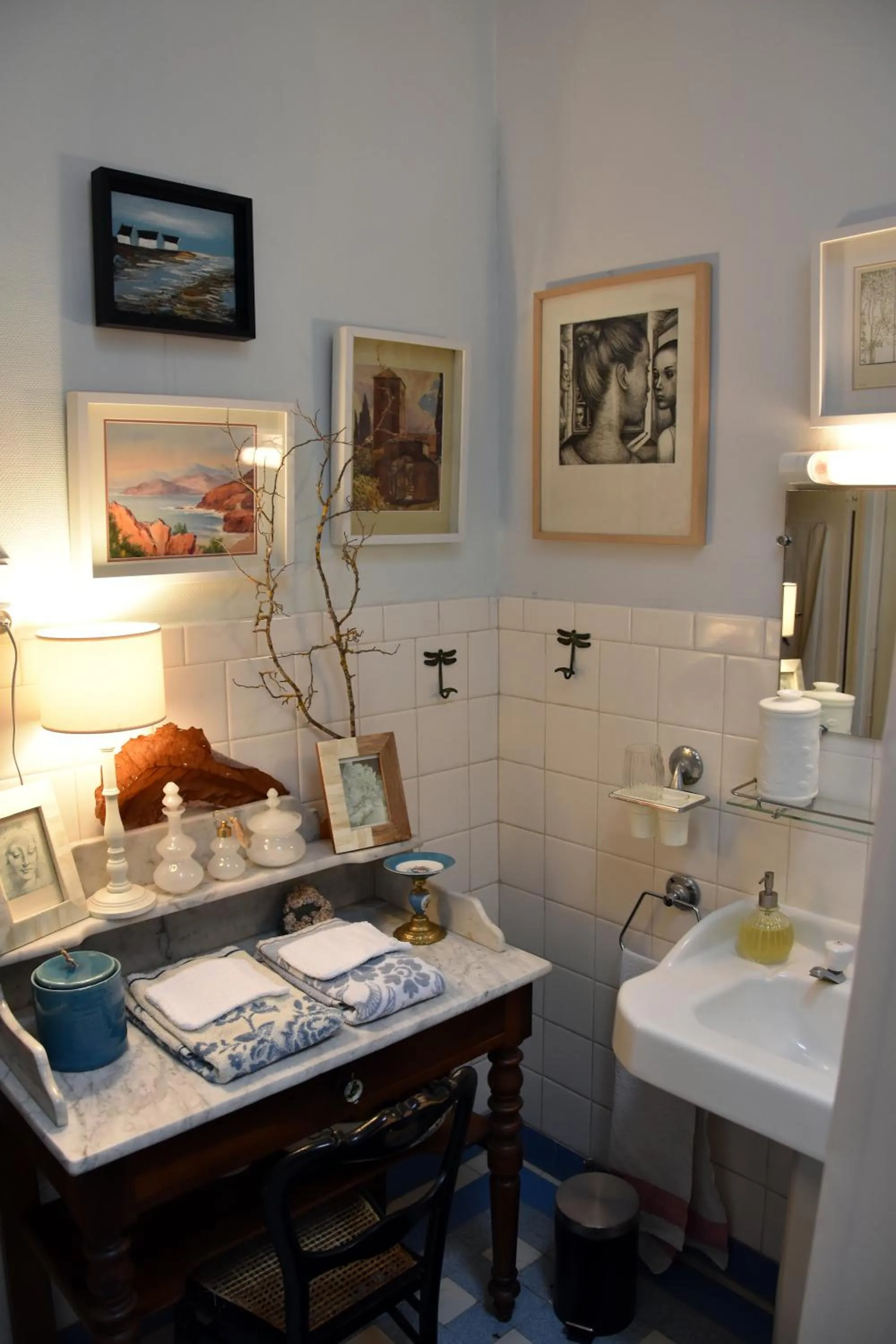 Bathroom in Les Hirondelles