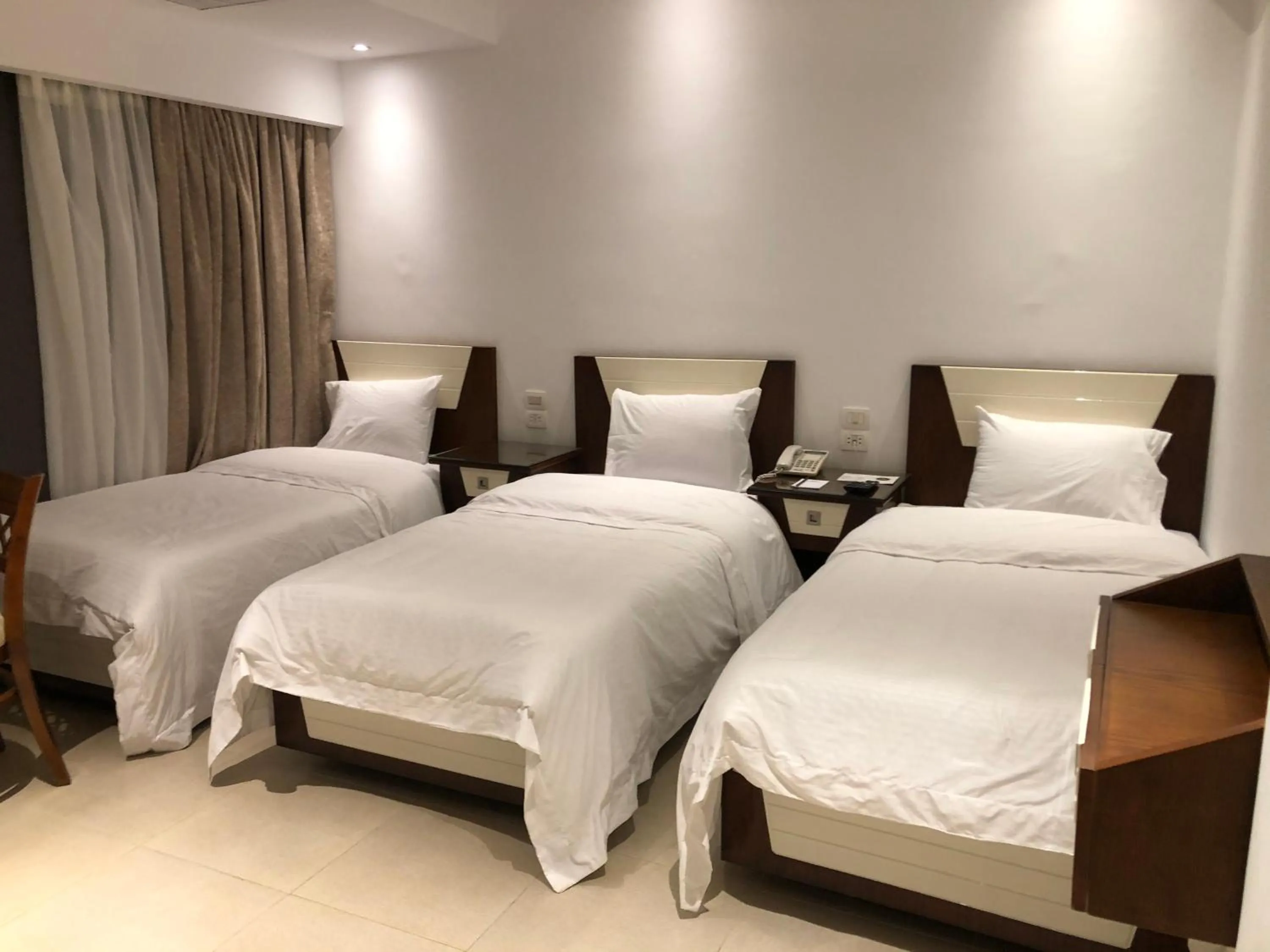 Photo of the whole room, Bed in Maxim Hotel