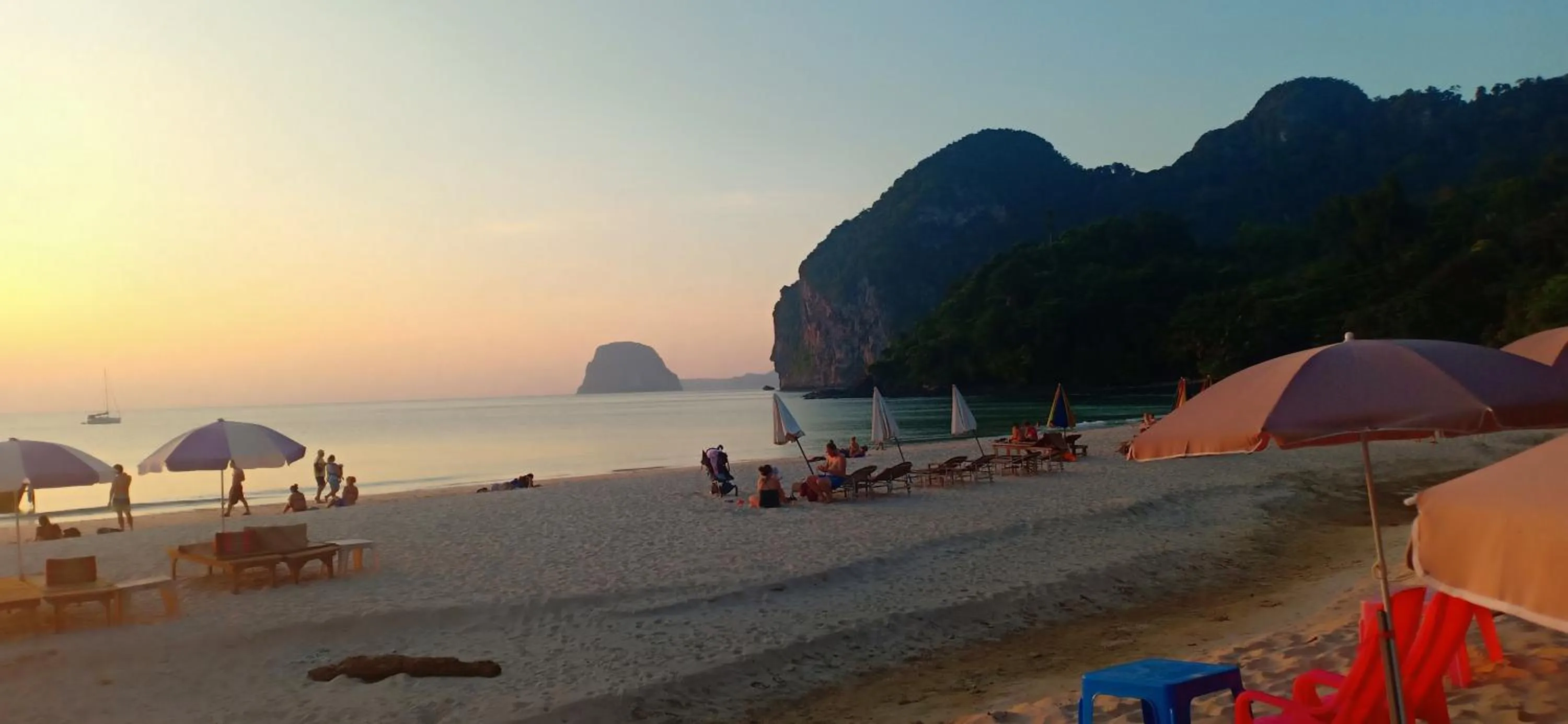 group of guests in MOOK BOONCHU HOTEL