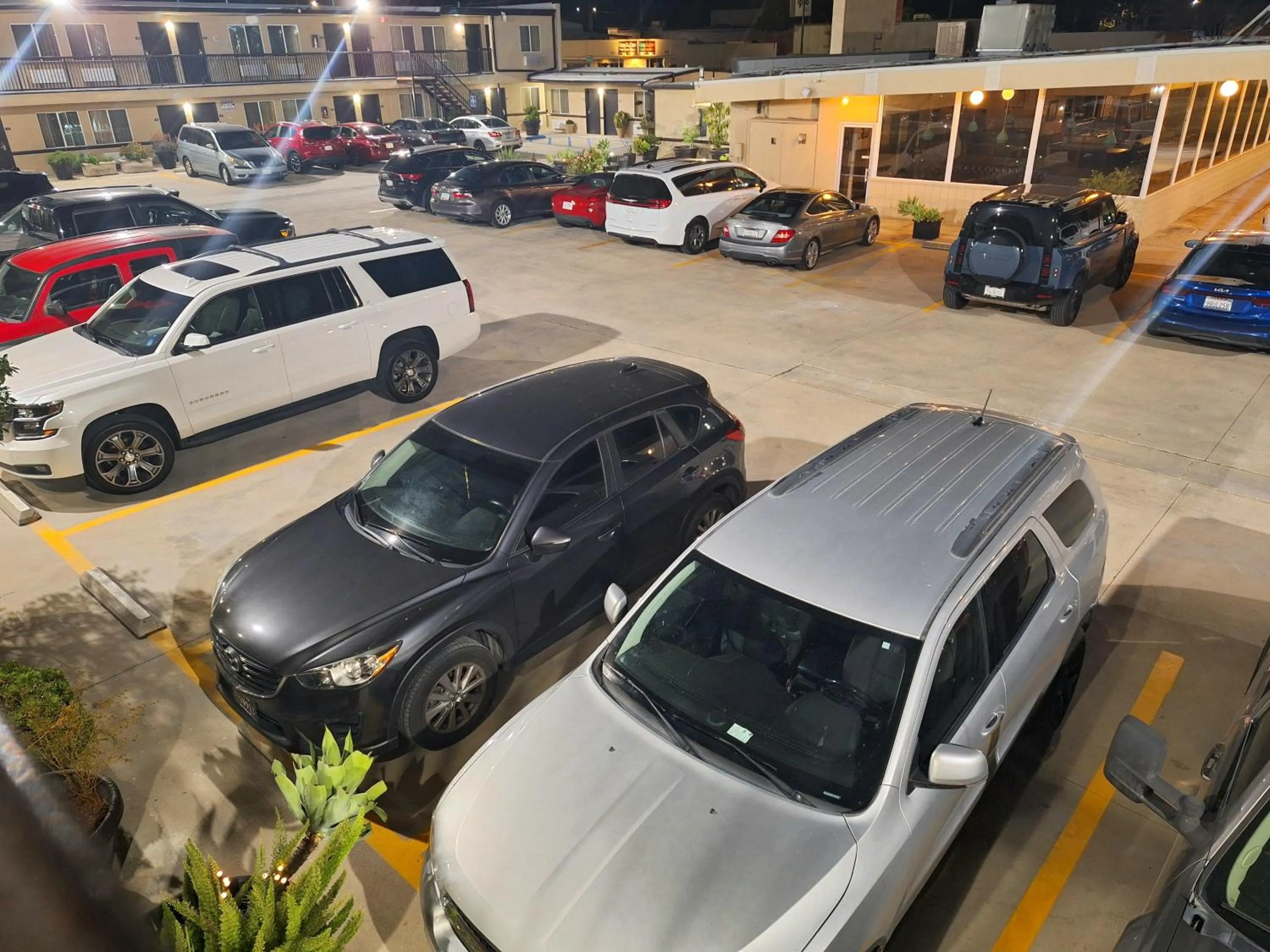 Parking in Portofino Inn Burbank