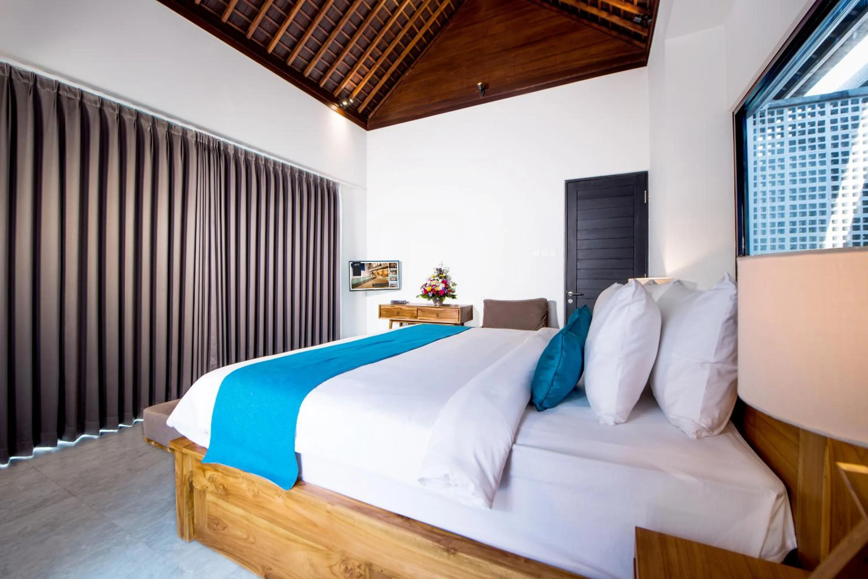 Bed in Villa DeDayuh Seminyak