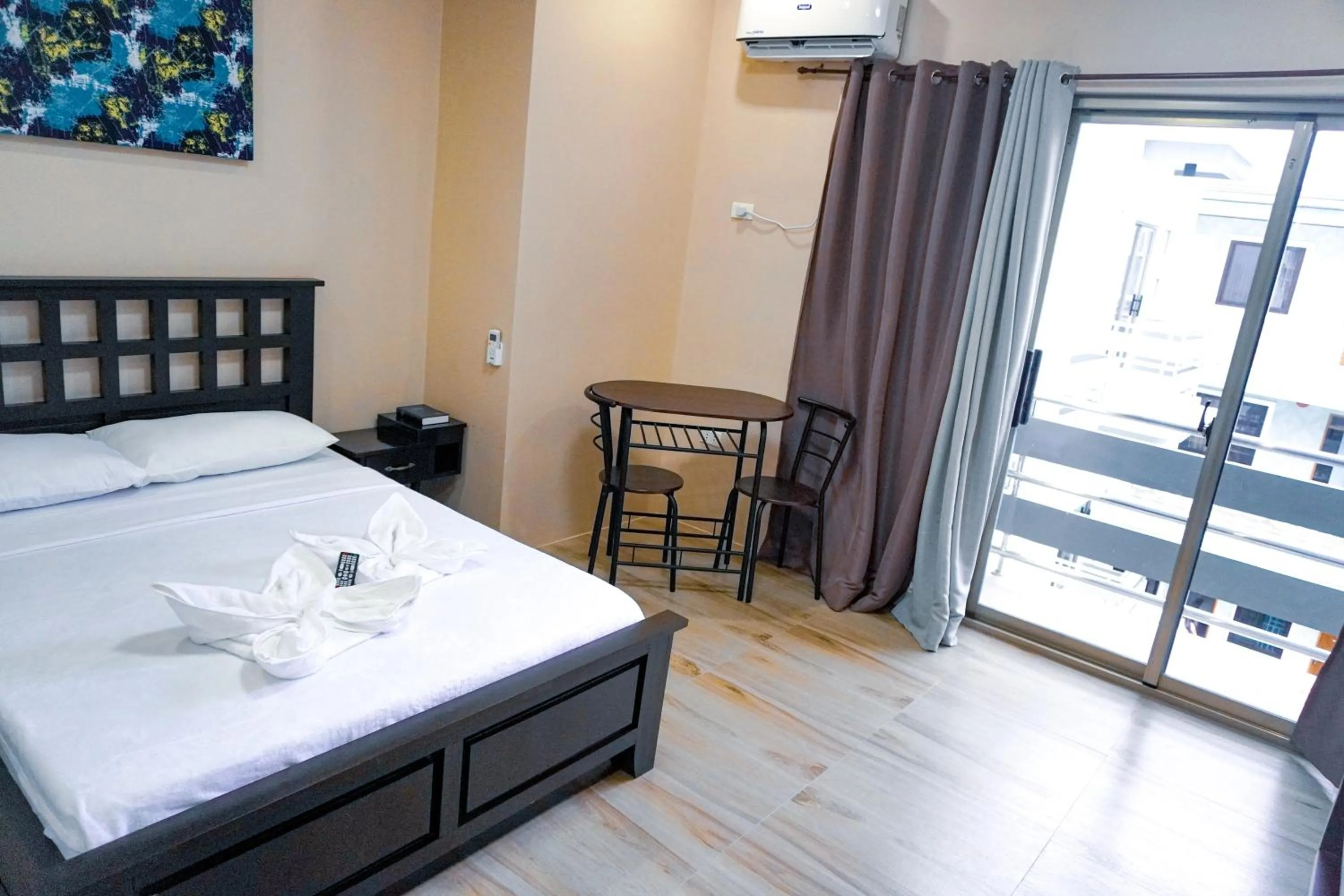 Bed in The Mang-Yan Grand Hotel powered by Cocotel