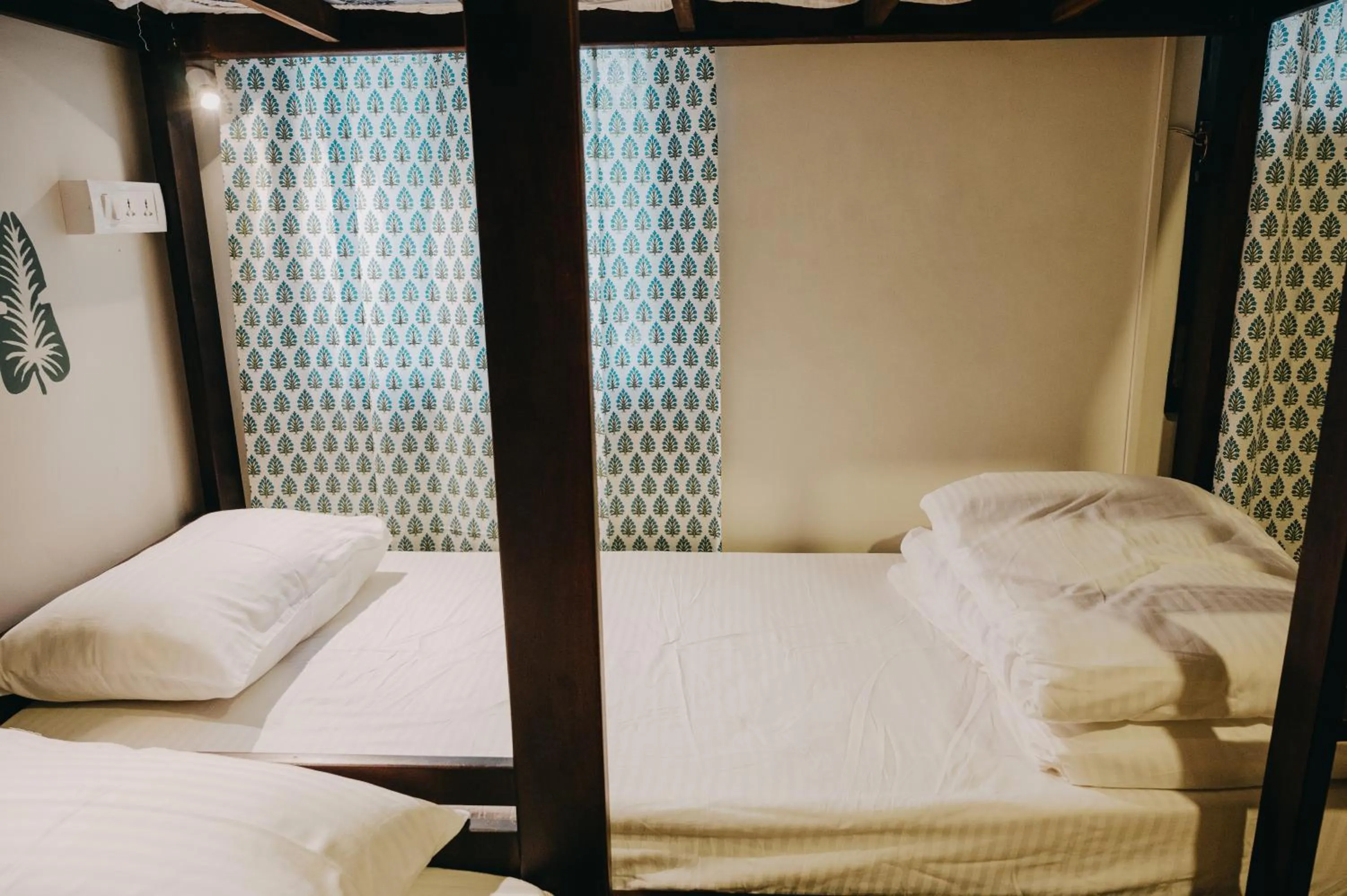 Bed in Horn Ok Please Hostel Jaipur