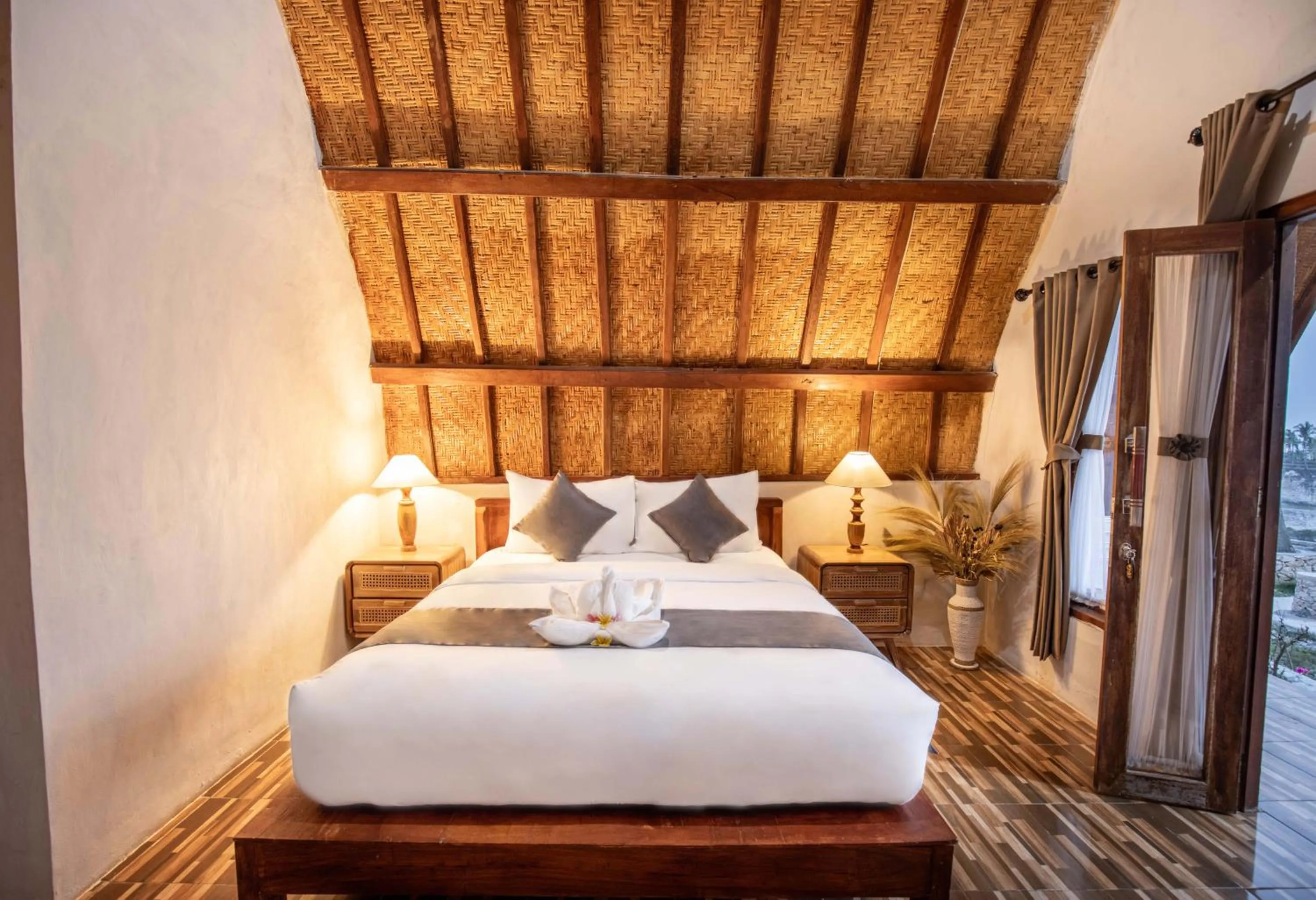 Bed in Diamond Beach Bungalow