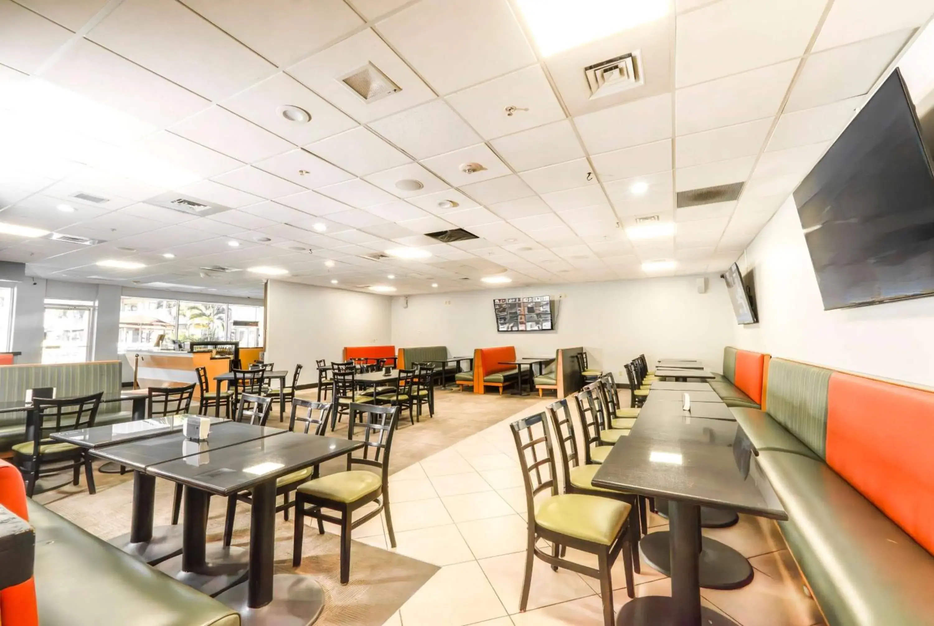 Restaurant/places to eat in Ramada by Wyndham Flamingo Water Park Restaurant/places to eat in Ramada by Wyndham Flamingo Water Park