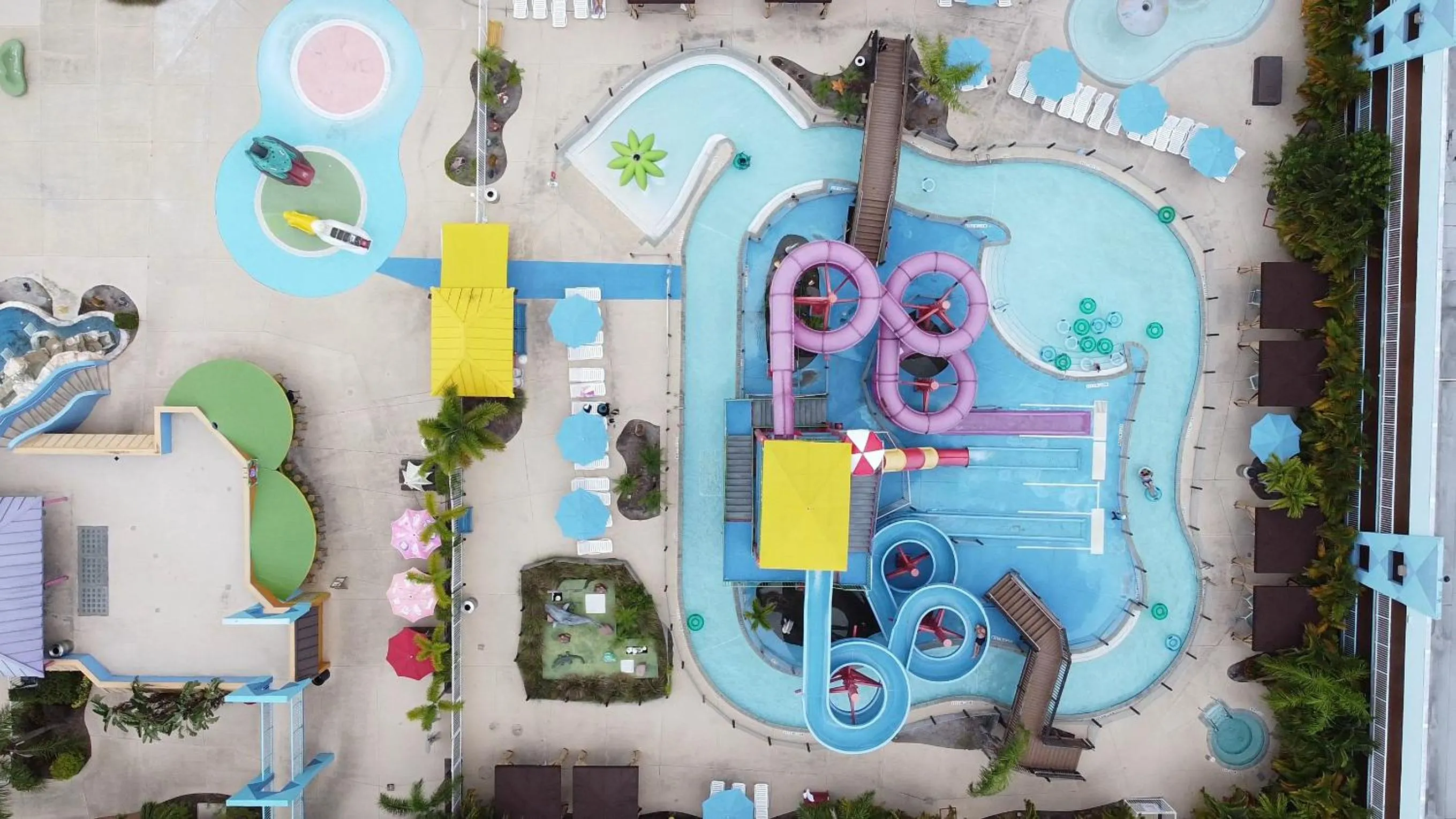 Aqua park in Ramada by Wyndham Flamingo Water Park