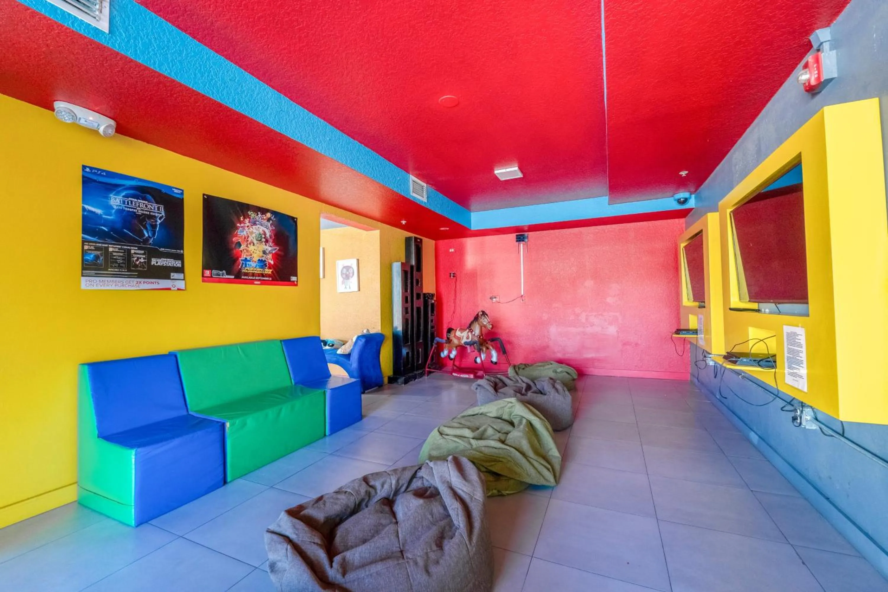 Game Room in Ramada by Wyndham Flamingo Water Park