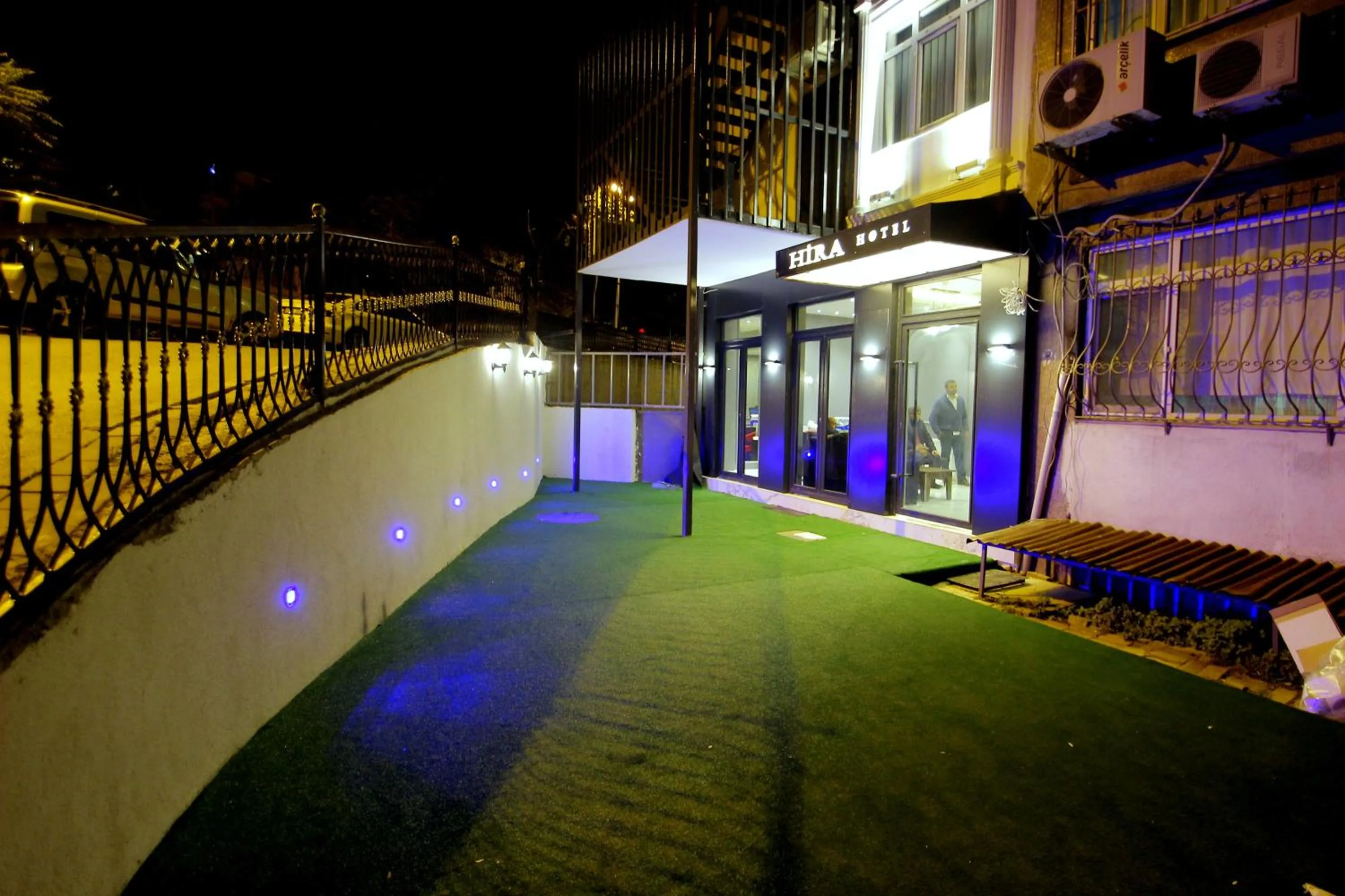 Facade/entrance in Hira Hotel