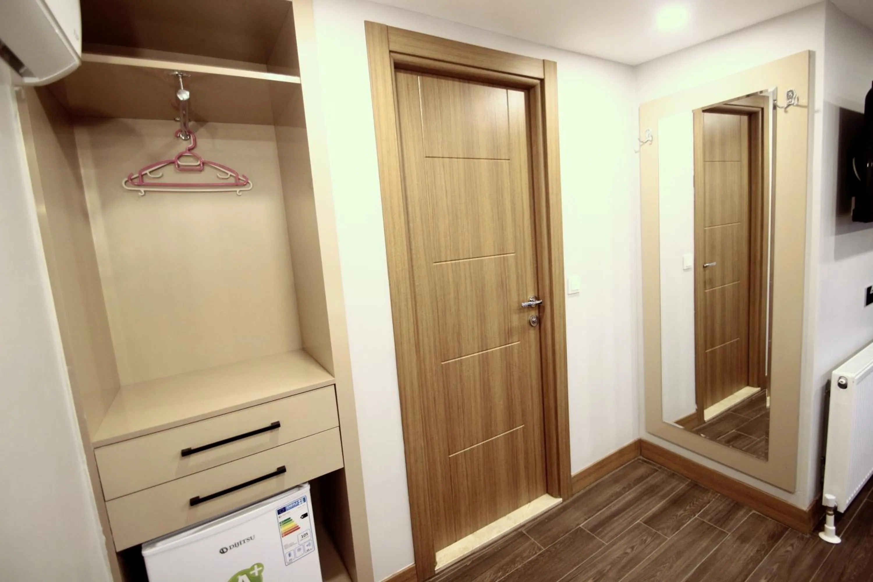 Decorative detail in Hira Hotel