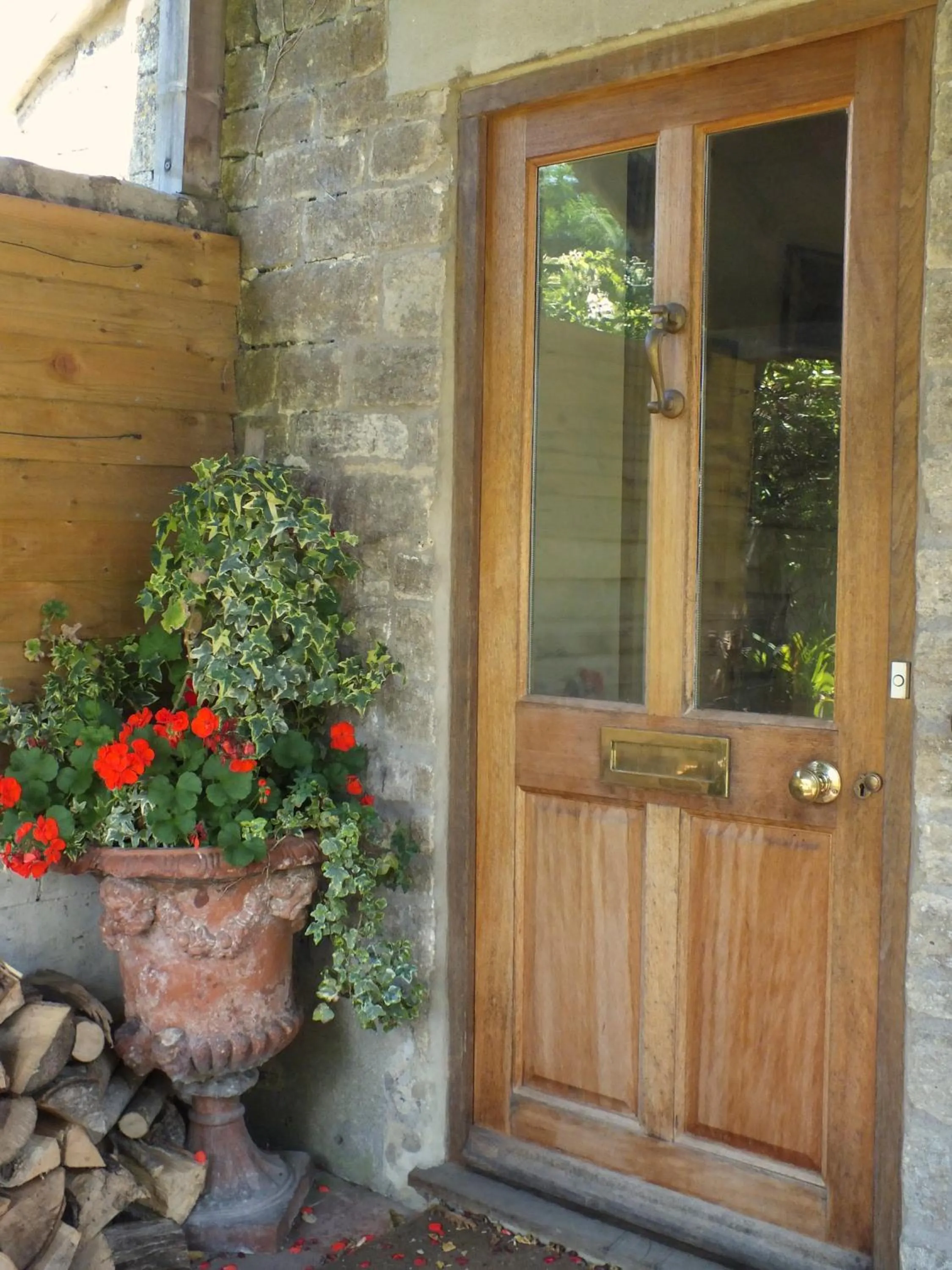 Facade/entrance in Herb Cottage