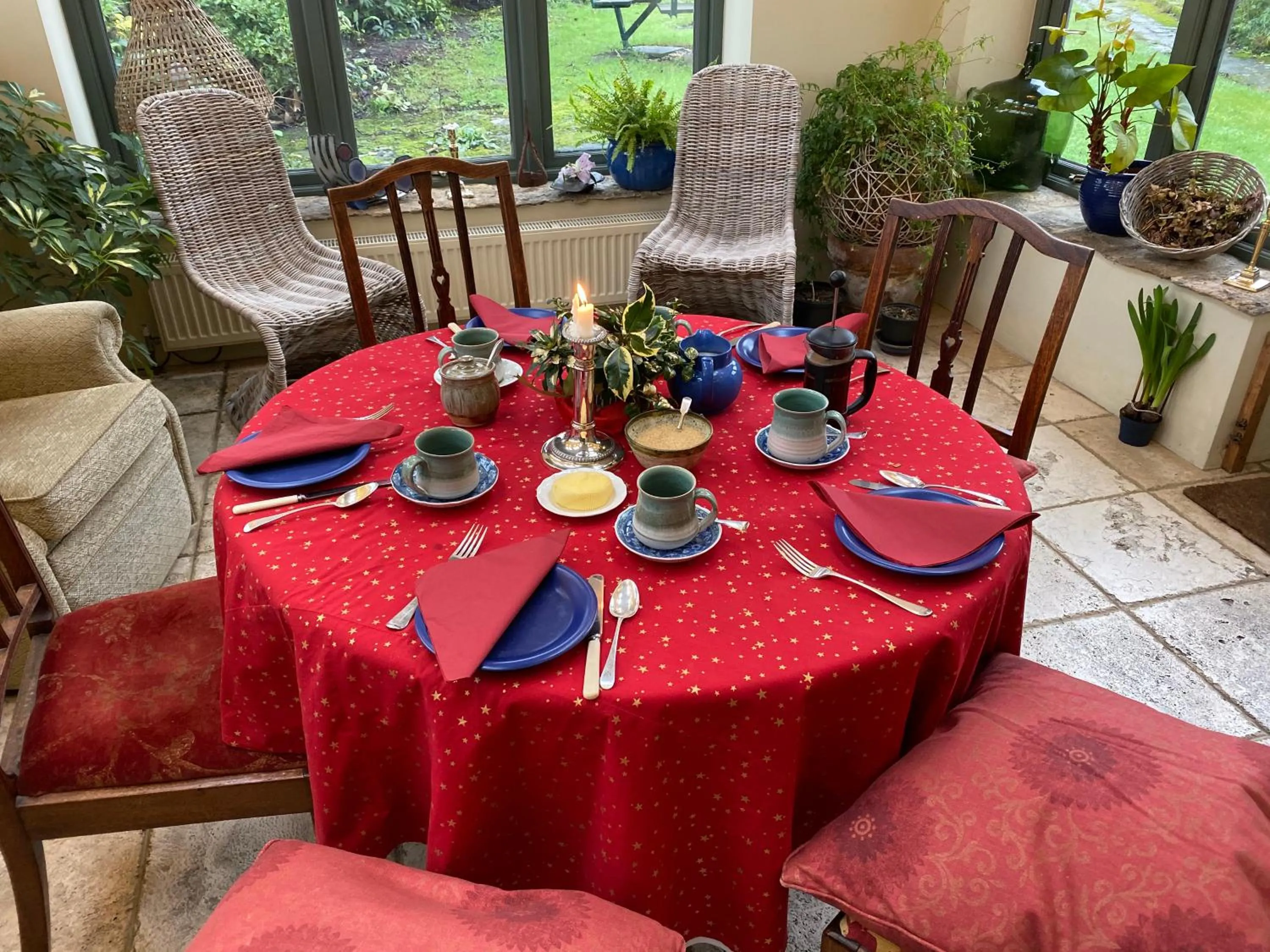 Dining area in Herb Cottage