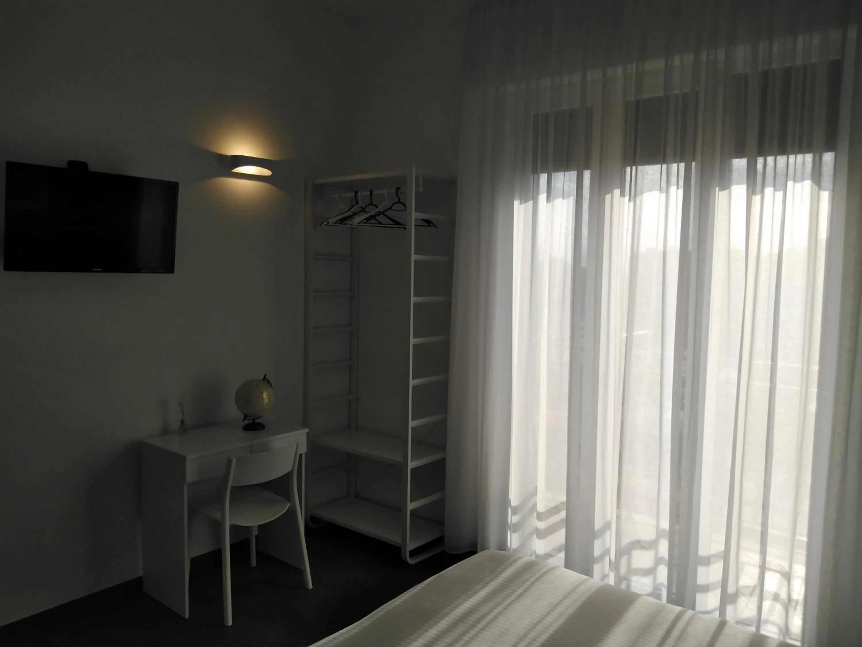 Bed in Delia Rooms & Gallery