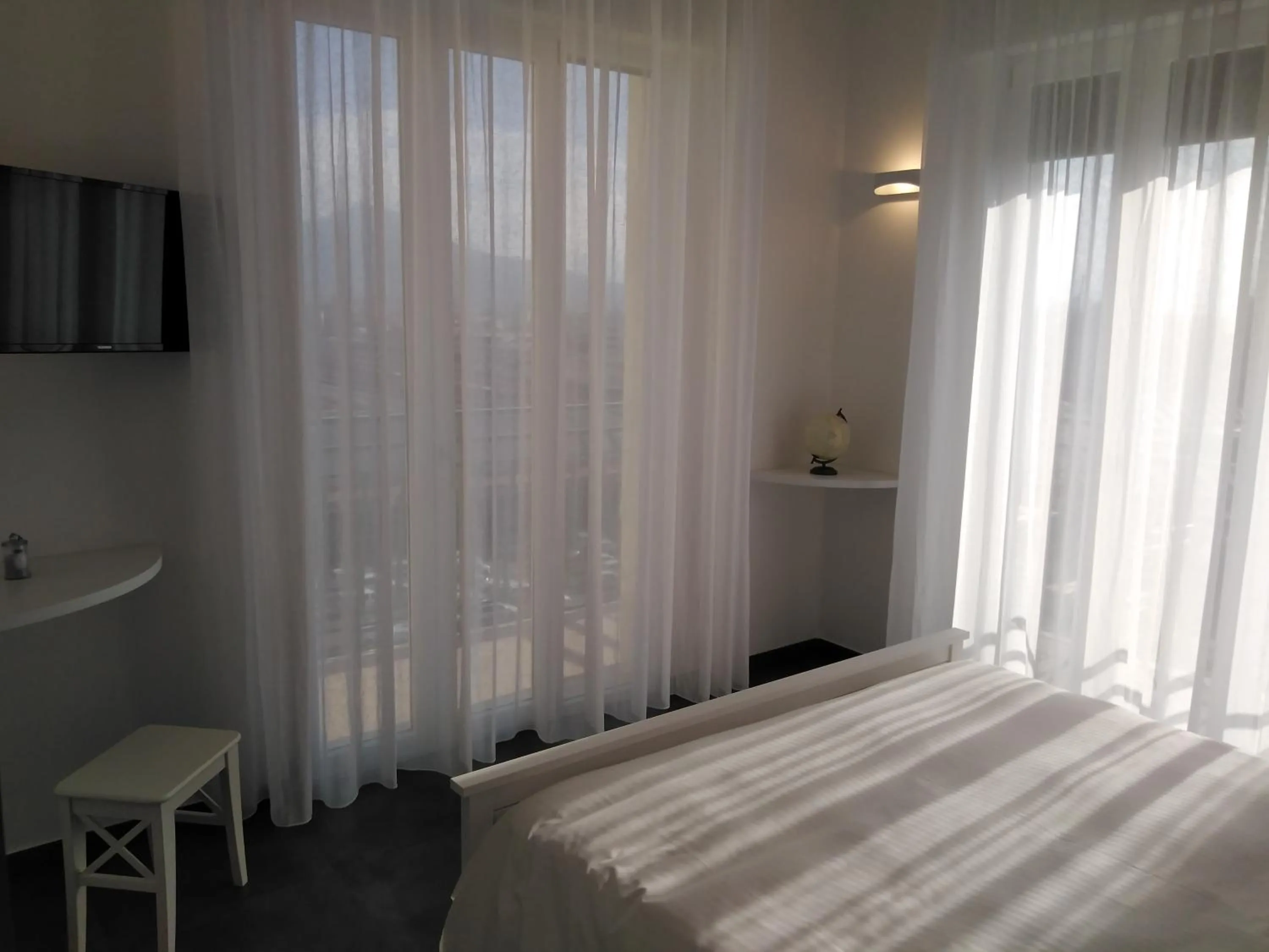 Bed in Delia Rooms & Gallery