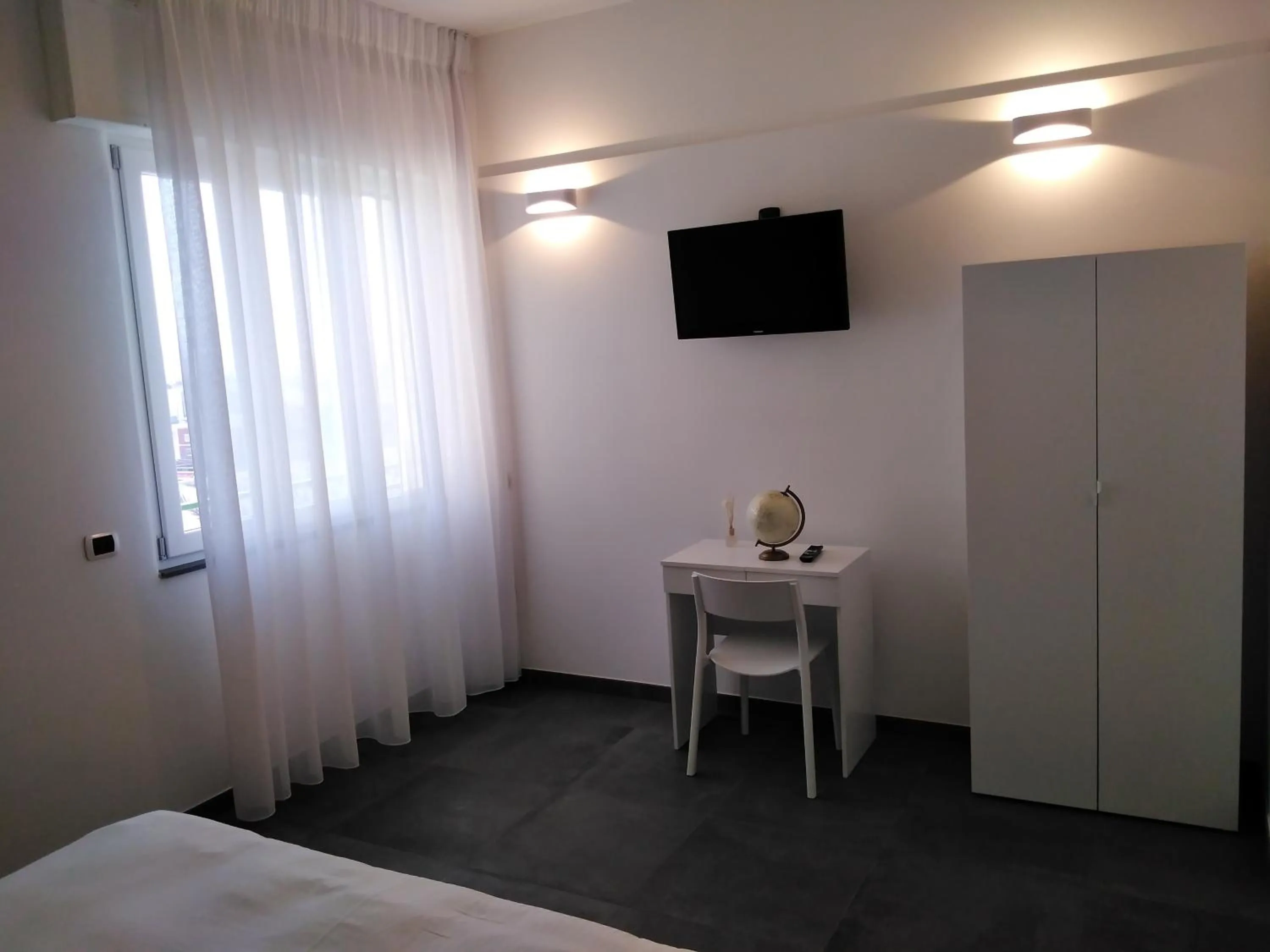 Bed in Delia Rooms & Gallery