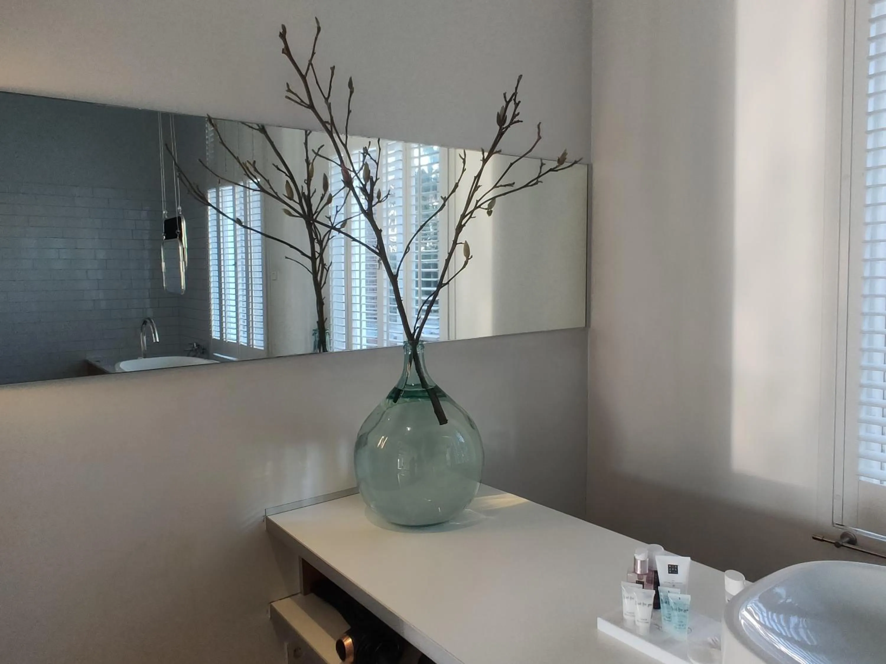 Bathroom in B&B Hart van Leiden