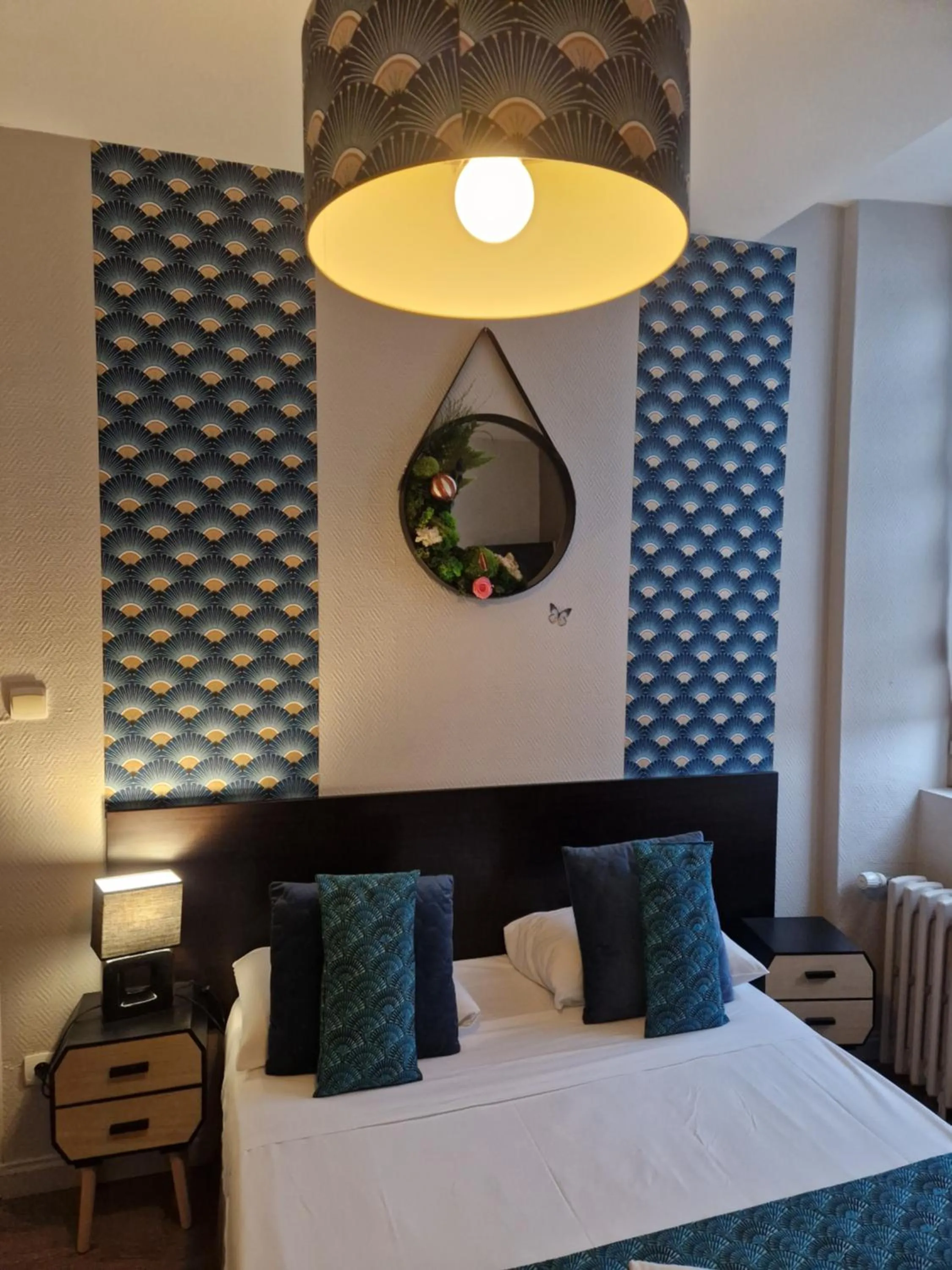 Bed in Hotel Saint François Précigné Soirée étape sur demande Proche Sablé-sur-Sarthe