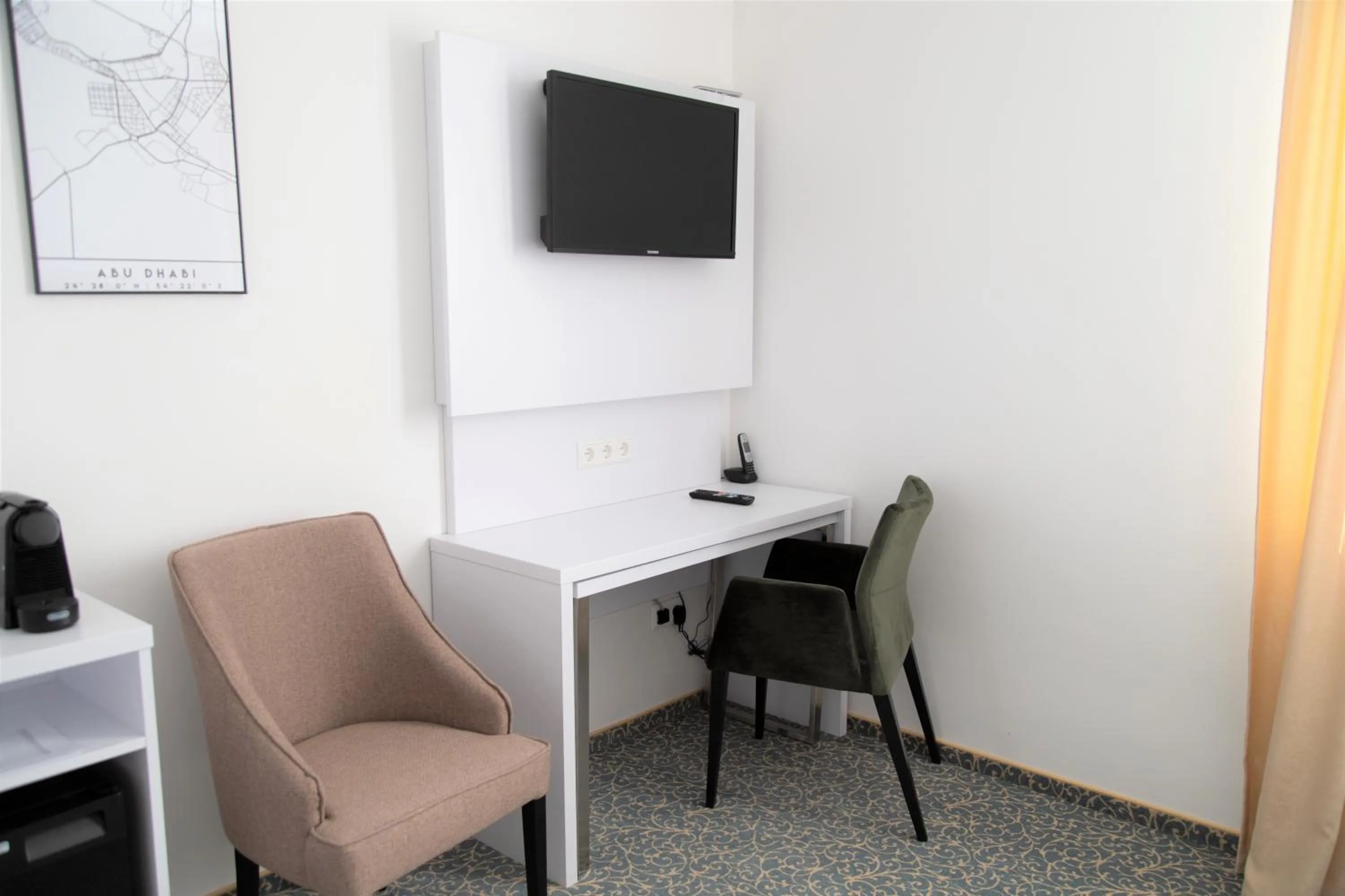 TV and multimedia in Amplidi Hotel Hannover