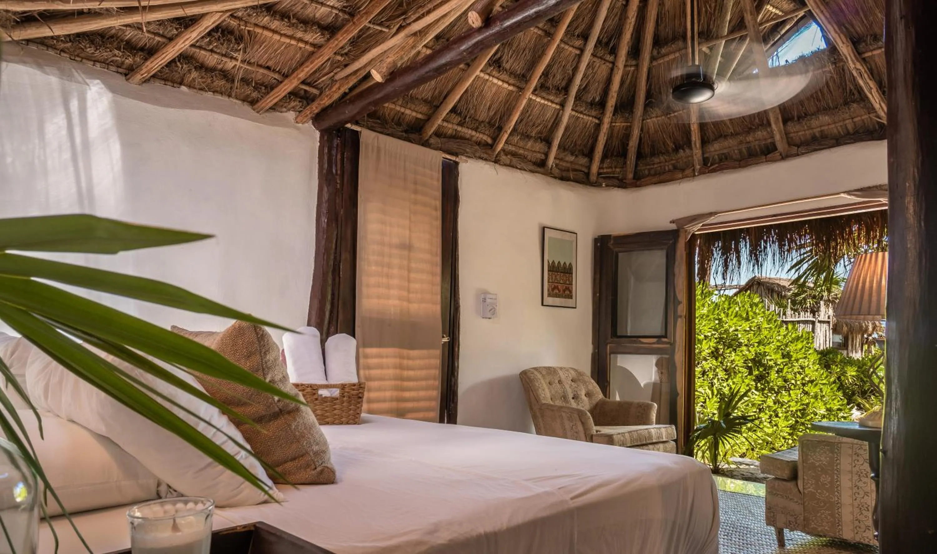 Bed in Playa Esperanza Tulum